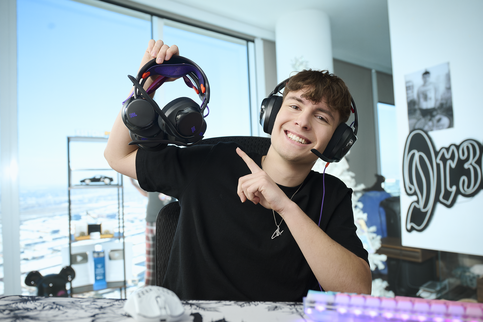 JBL_Quantum_Clix_0271.webp