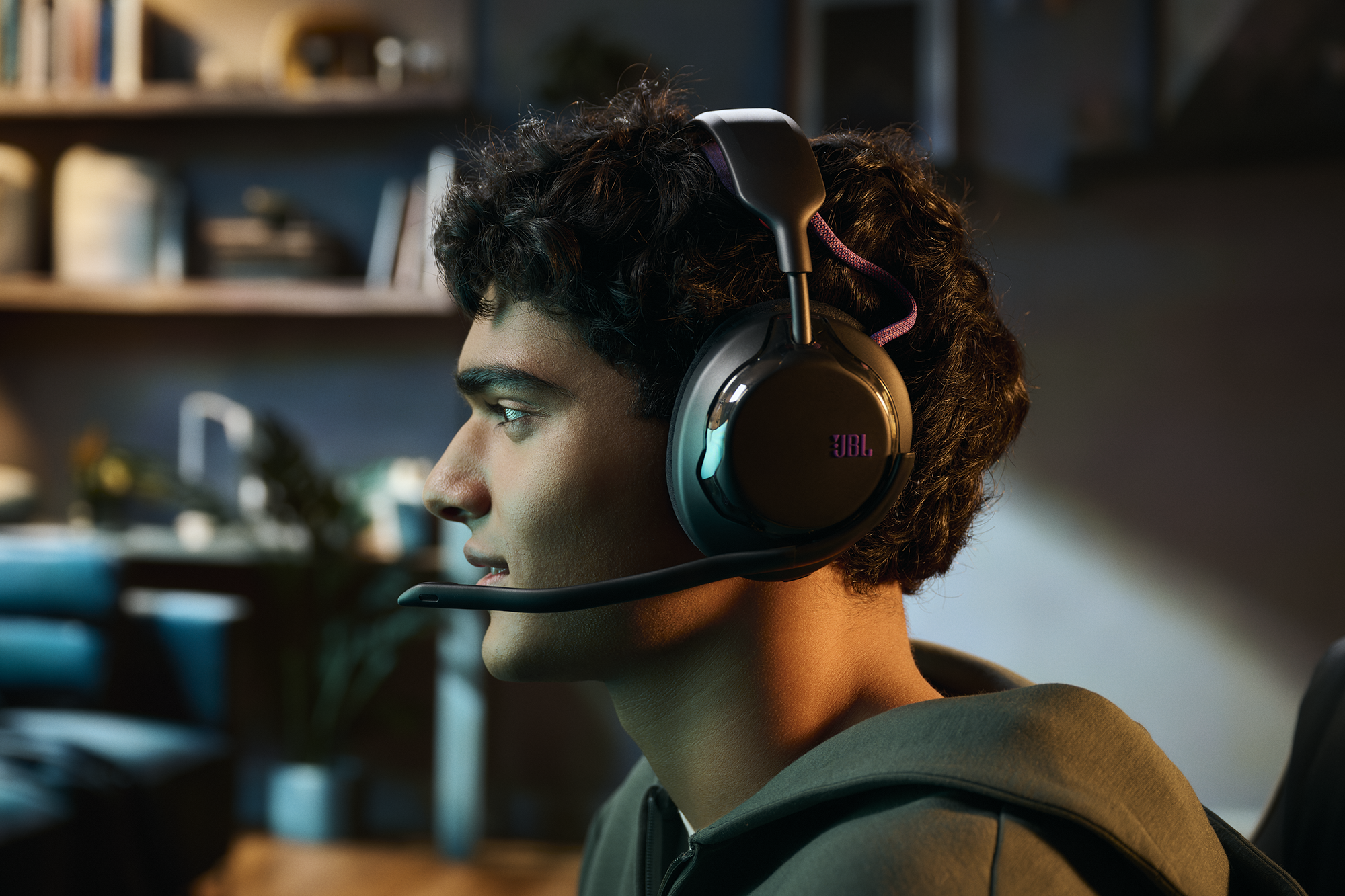JBL_Quantum_Quantum650X_0205.webp