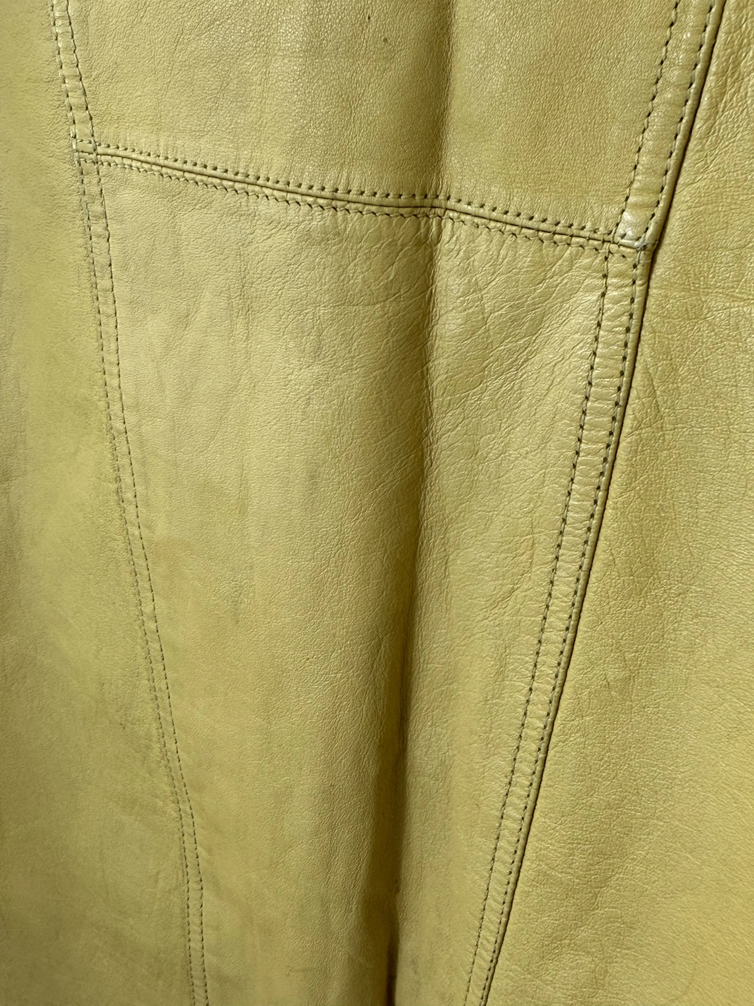 bright yellow flaw 4.jpeg