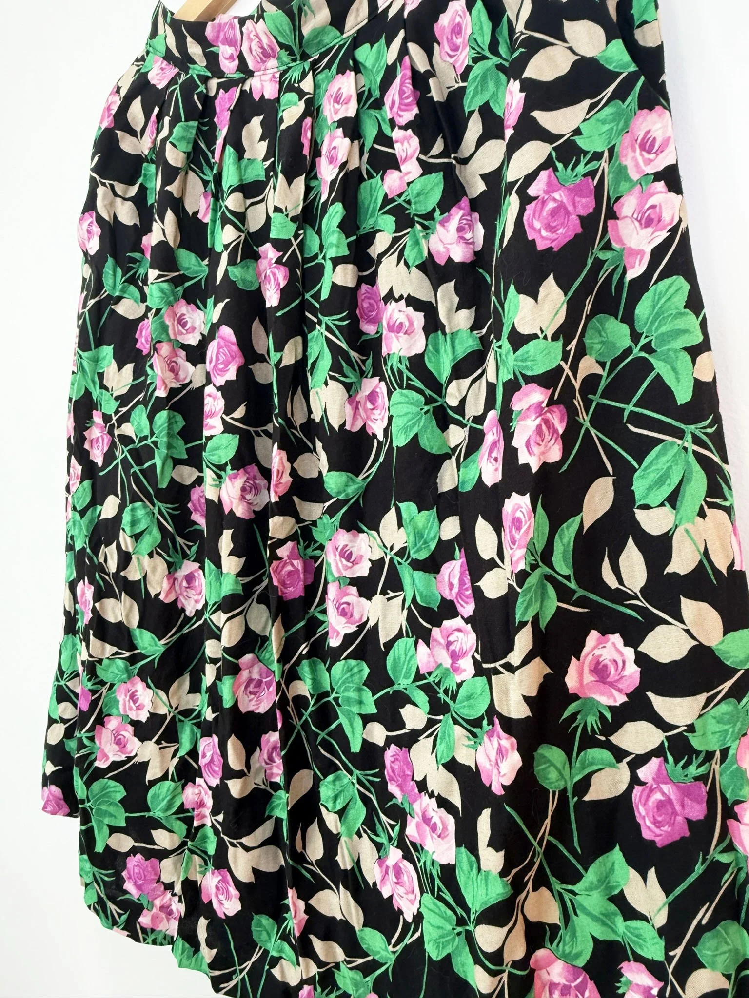 Floral high-waisted skirt close-up.jpg