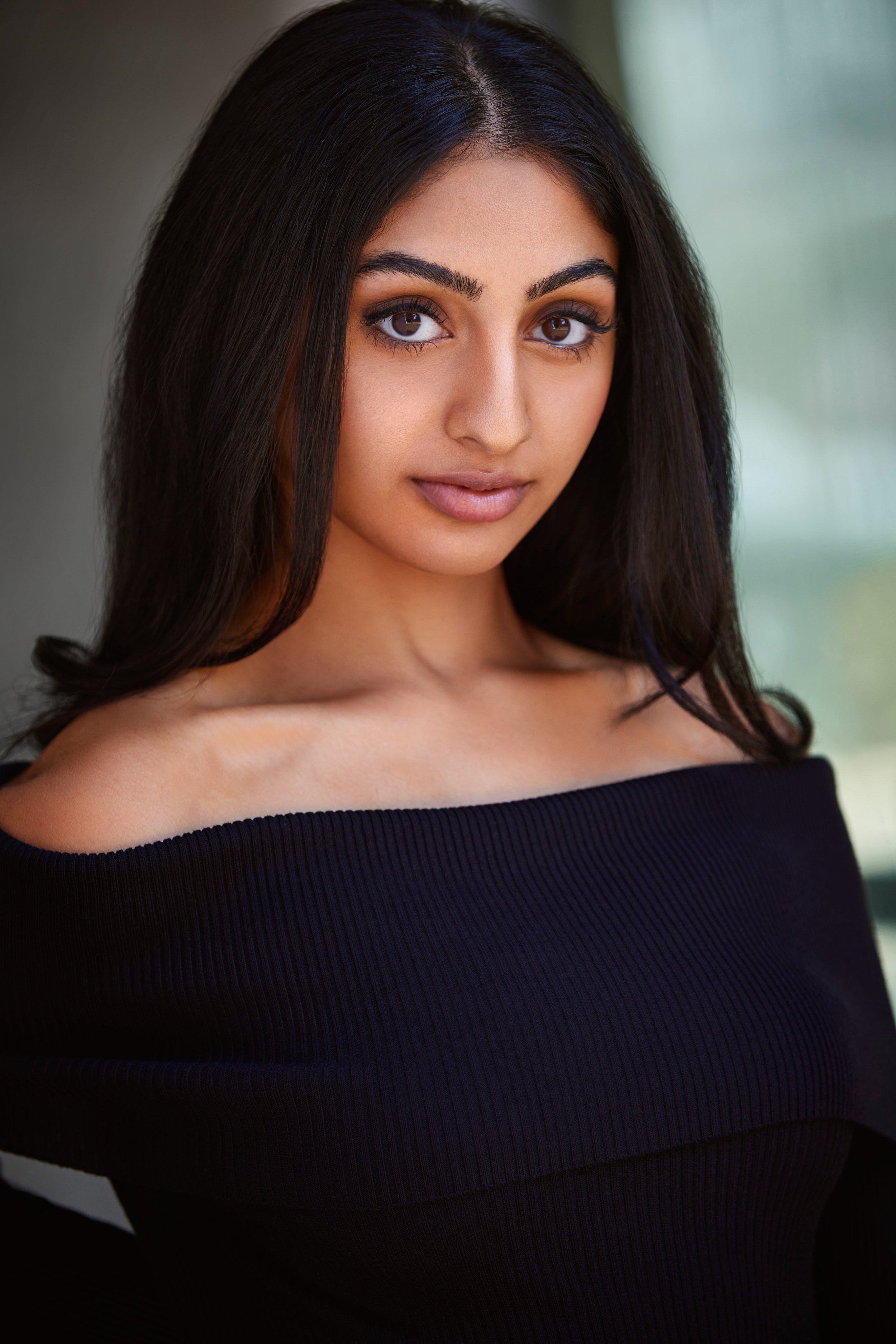 Jaye_Lodhia_Headshot.jpg