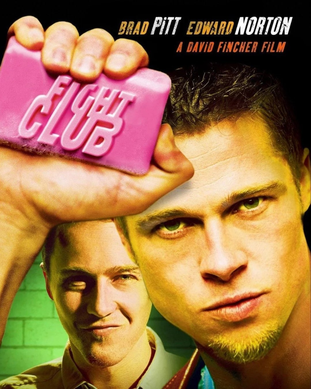 El 11 de septiembre contin&uacute;a IDENTIDADES EN PENUMBRA con EL CLUB DE LA PELEA, de David Fincher.
Un oficinista atrapado entre el insomnio y una vida que ya no siente propia conoce a Tyler Durden, un vendedor de jab&oacute;n con una idea bastant