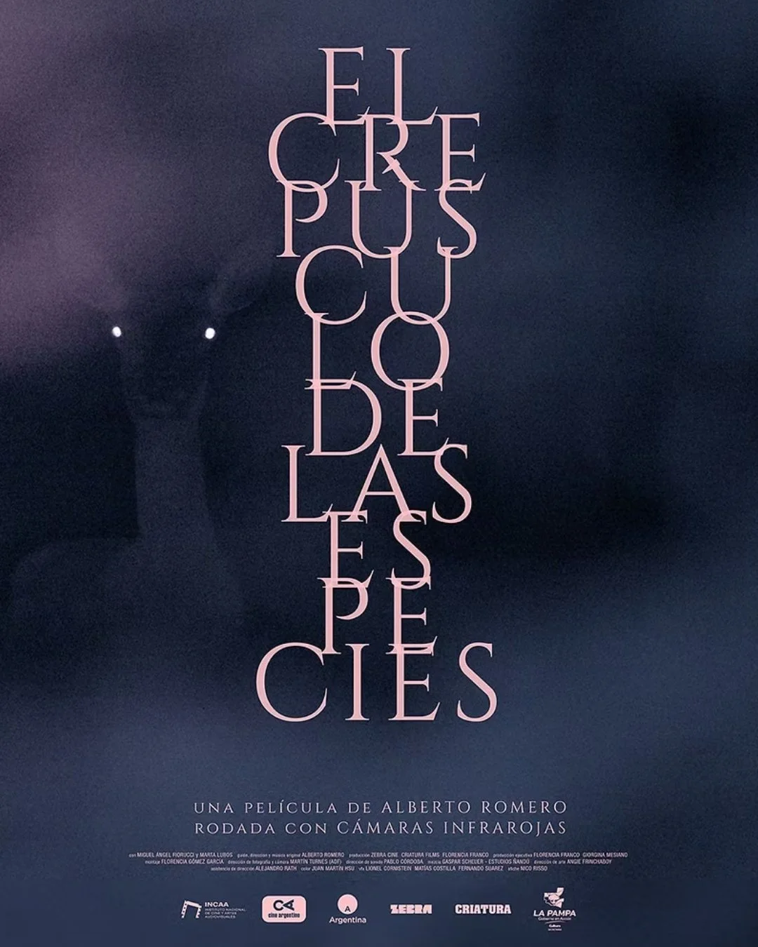 EL CREP&Uacute;SCULO DE LAS ESPECIES | CINE DE RA&Iacute;Z

Este s&aacute;bado a las 20 h, cine y m&uacute;sica en vivo en Sala L&uacute;cida.

&iquest;Qu&eacute; queda de un mundo cuando desaparecen sus bosques?

En el a&ntilde;o 2048, la Tierra se 