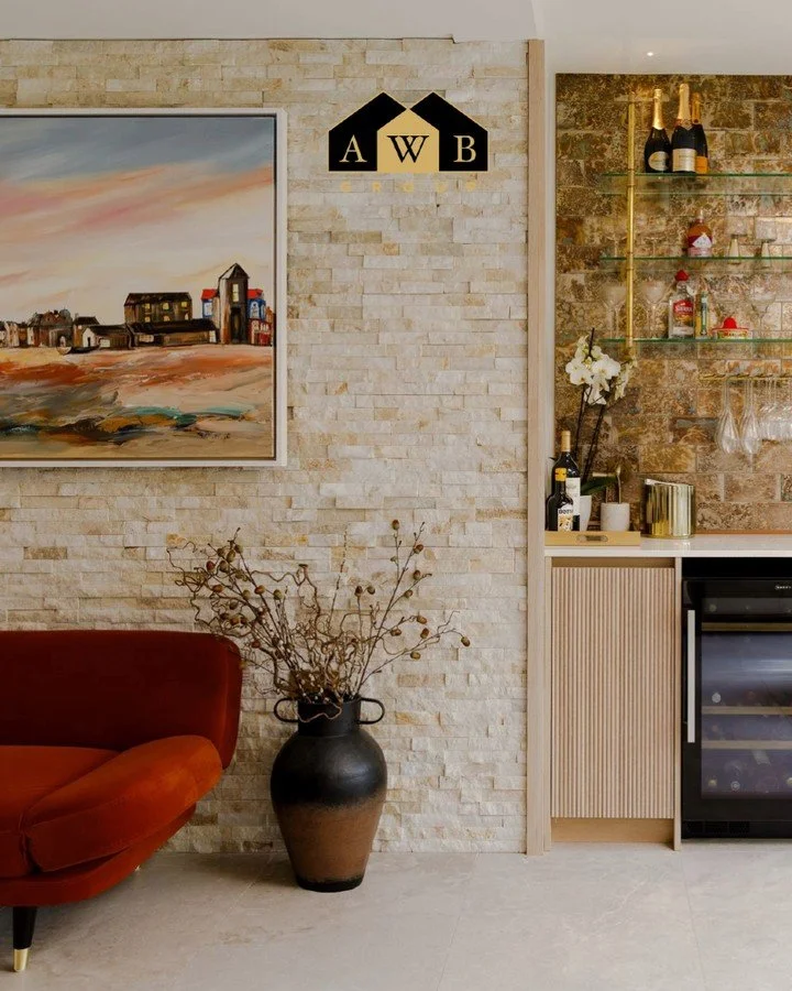 Day 5 of 14 &mdash; Living space.

Natural textures and clean finishes come together to create a calm, balanced environment.

📷 Beautifully taken photo's by the talented @_nataubry_

🎨 Architect - @uchiarchitect
🔩 Engineer - @dbstructural

#AWBGro