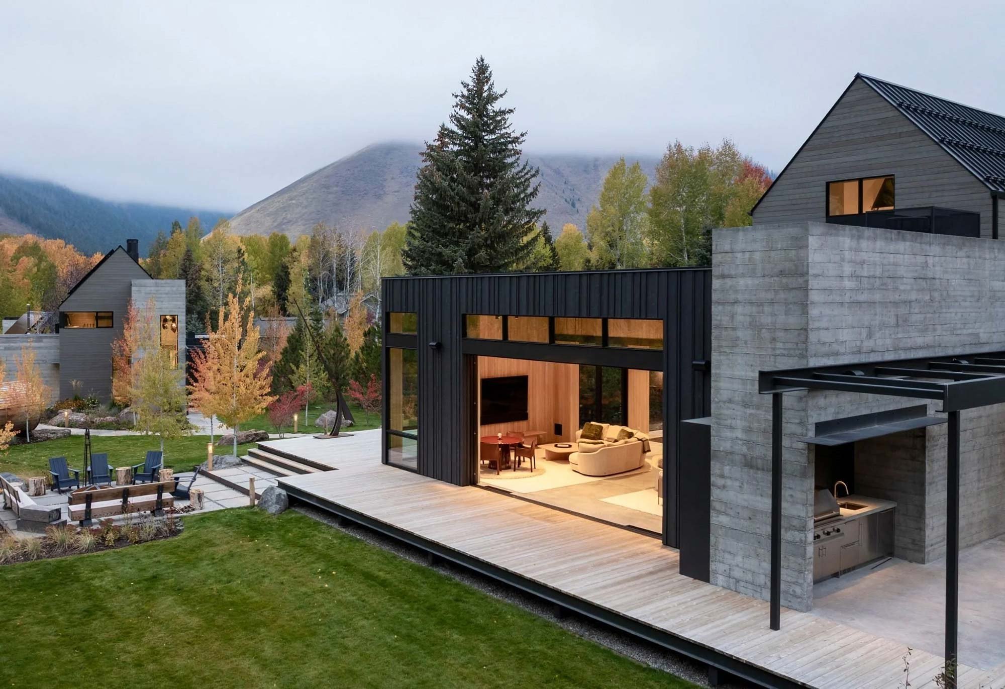 Grove Creek Residence