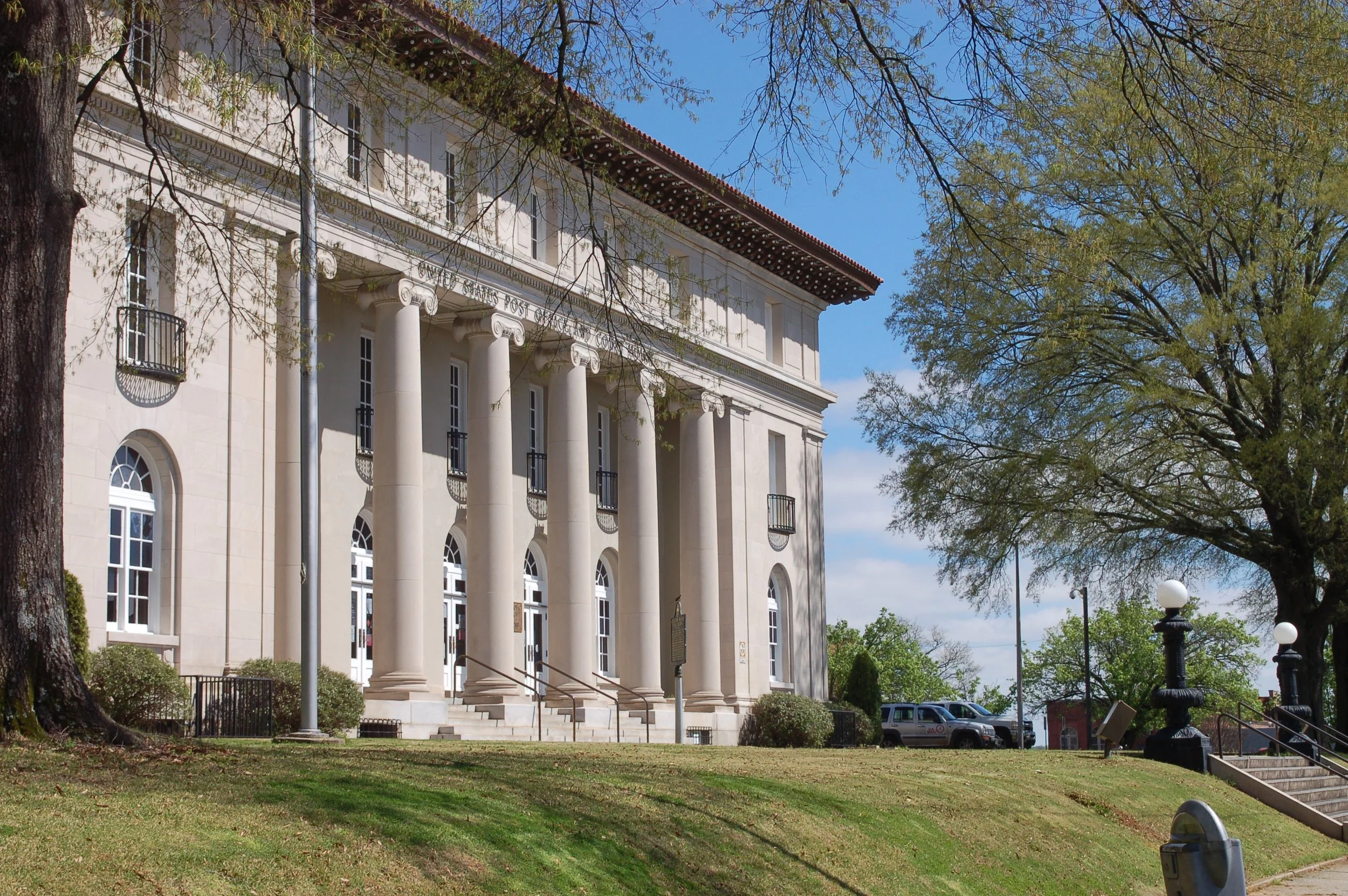 Florence Alabama downtown United States Post Office Building