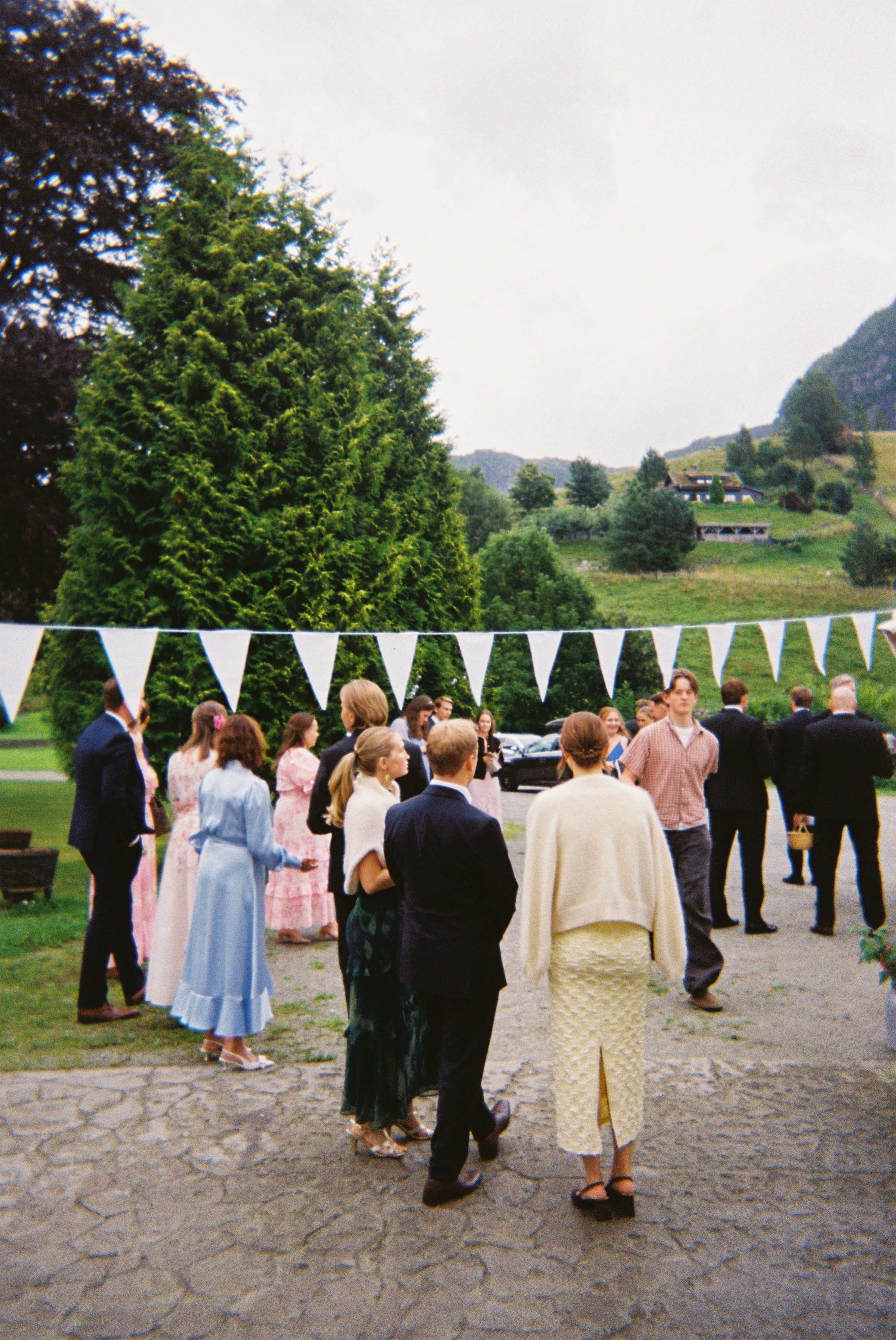 C009365-R1-26-00A.JPG