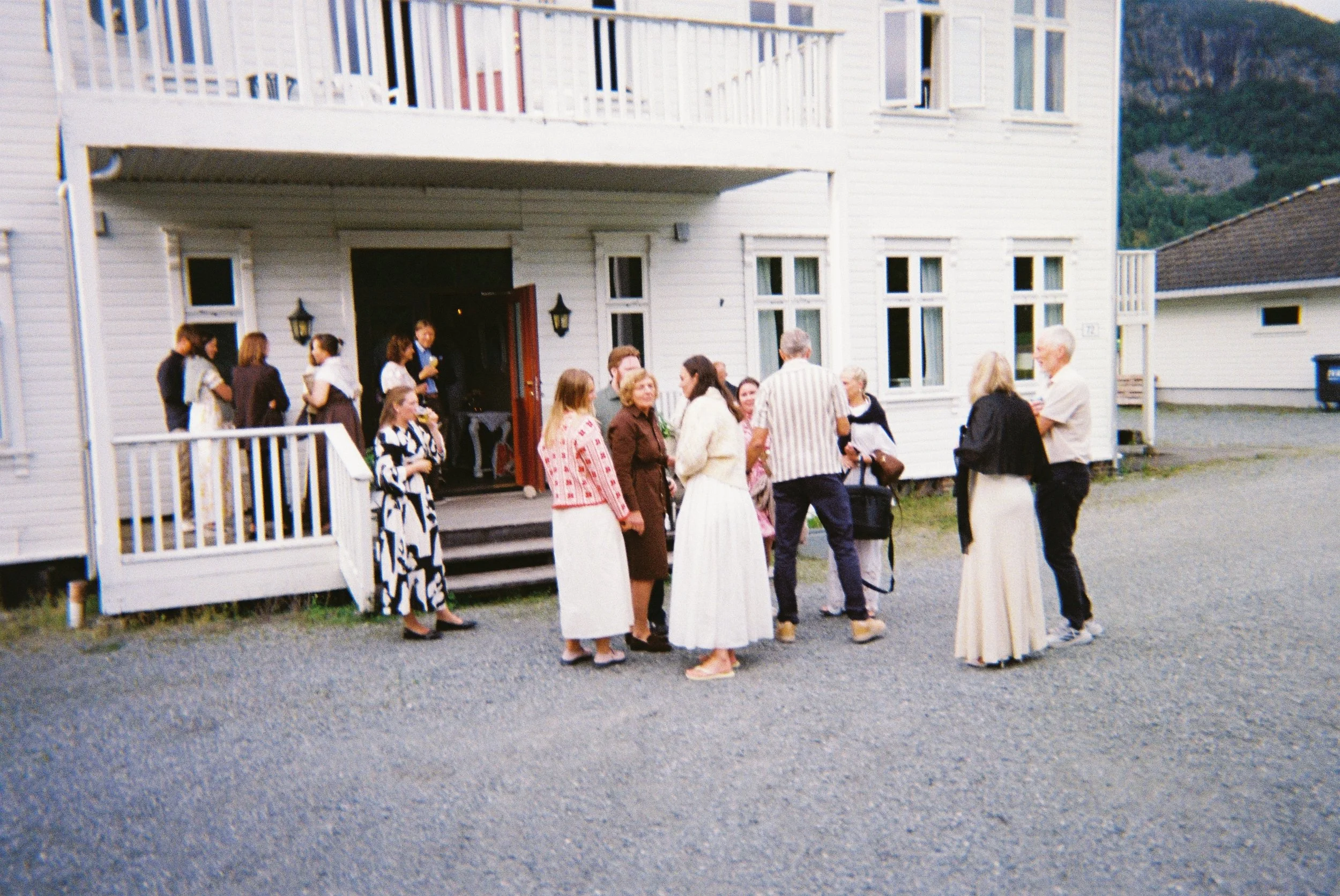 C009367-R1-00-25A.JPG