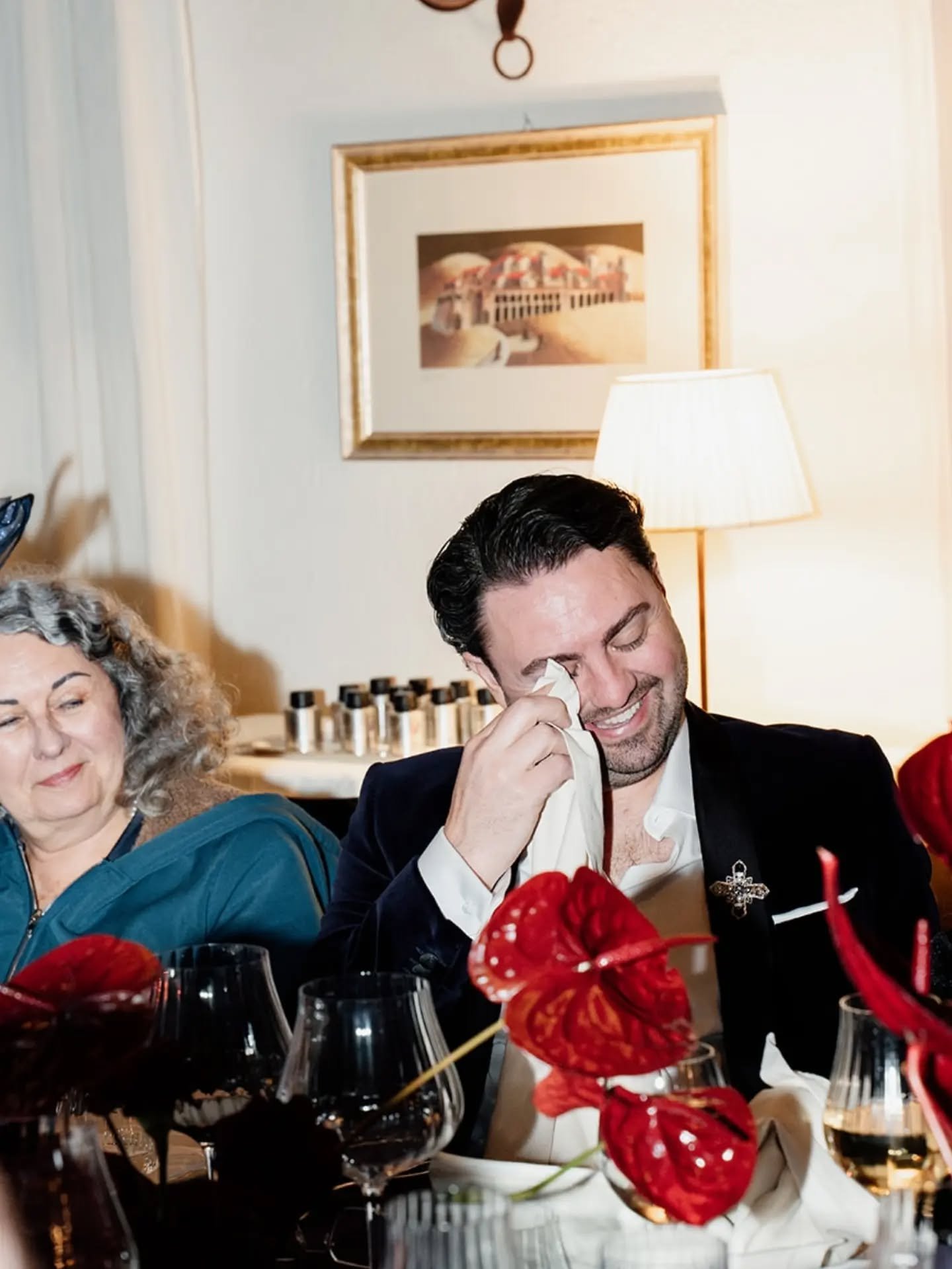 NORMAN'S NIGHT | THE NIGHT BEFORE

2 long tables, questionable amounts of wine, very good food, and the official start of the wedding weekend. 

This party set the tone for the rest of the days! 

Photo and video : @omweddingstorytelling
Planning and