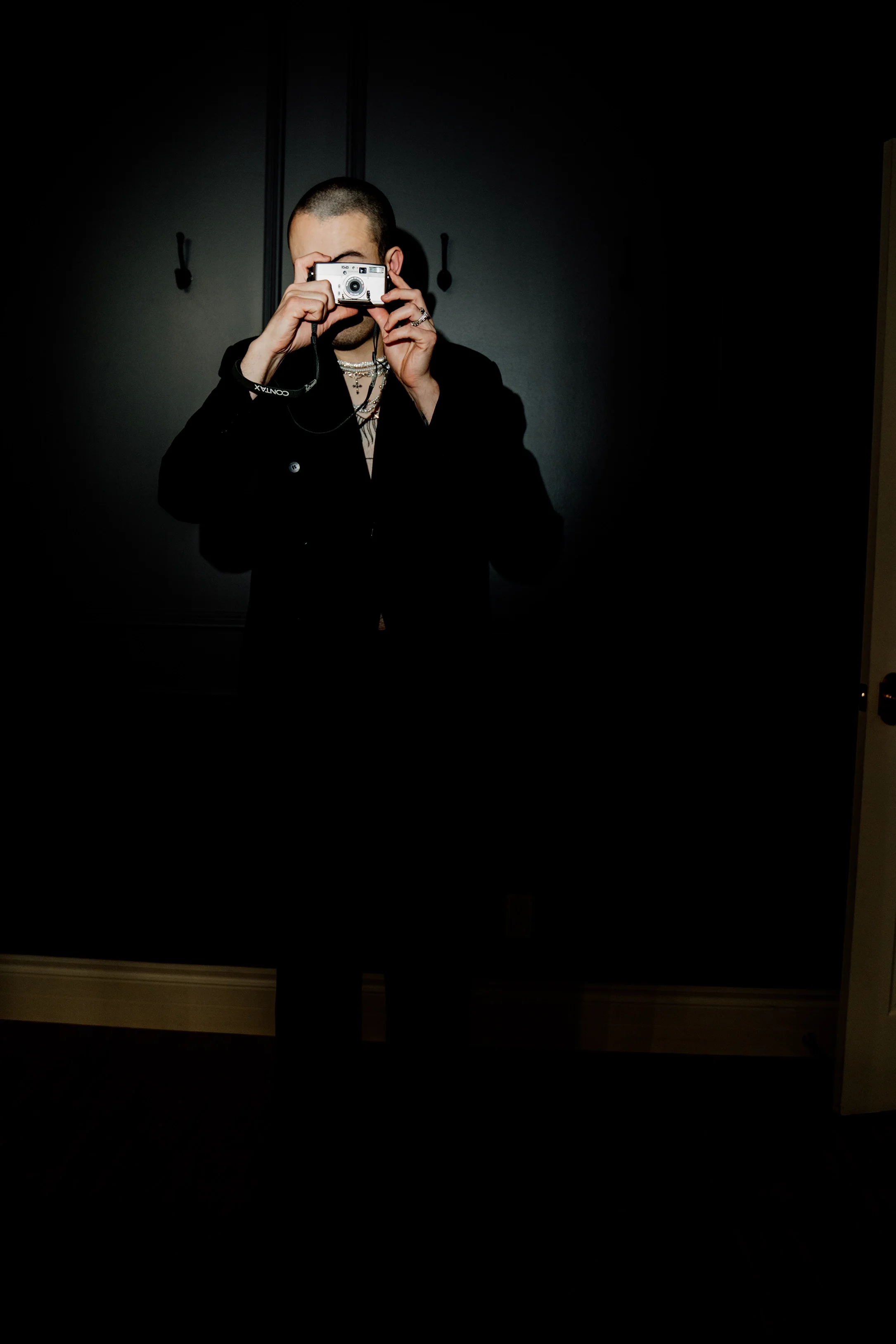 archway-manor-wedding-photographer-18.webp