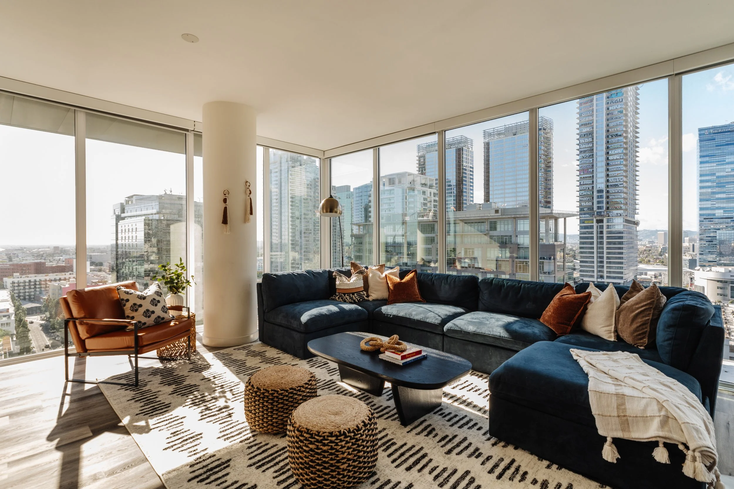 1050 S Grand 1901-26.jpg