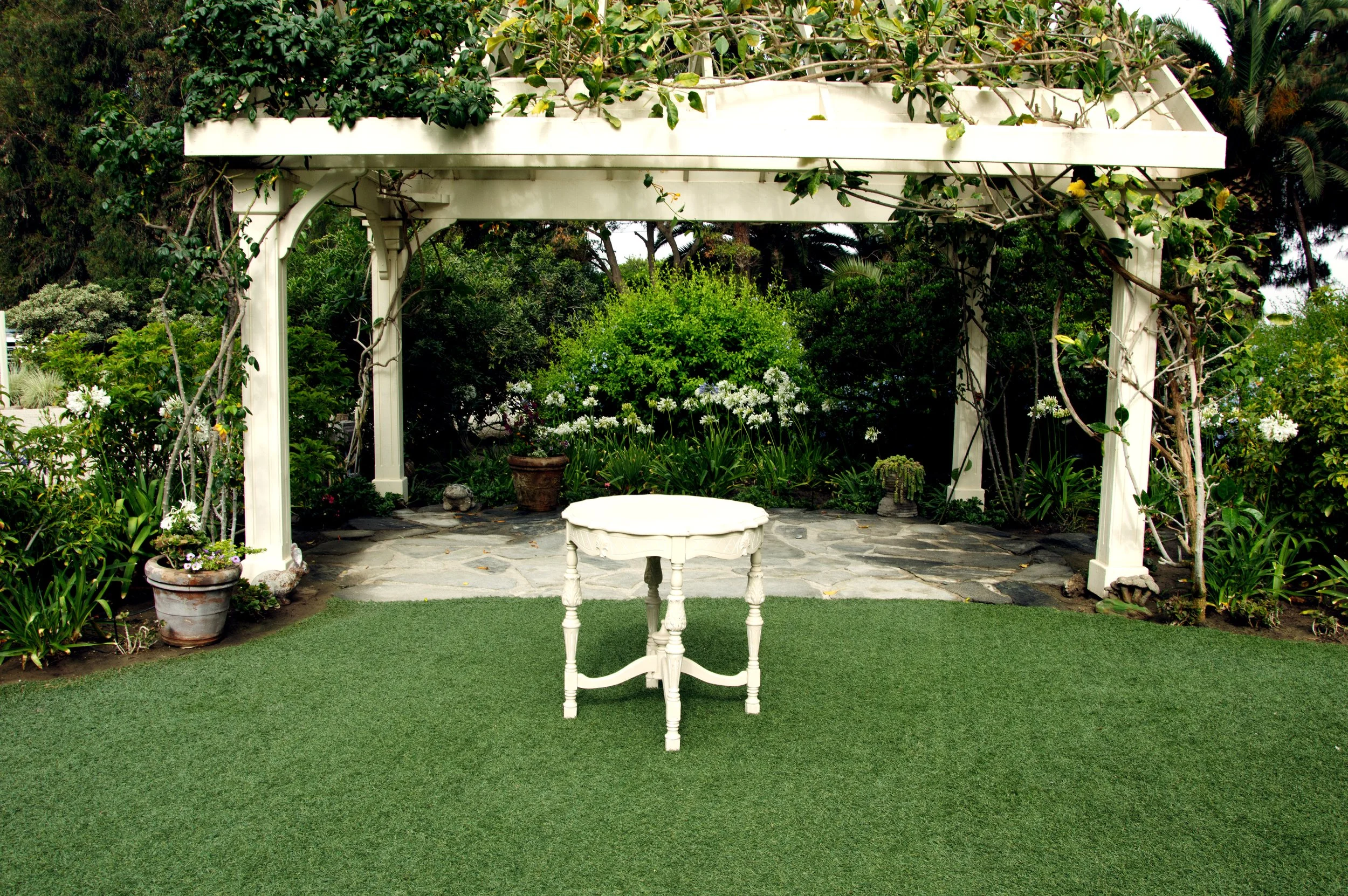 Off White Specialty Table.jpg