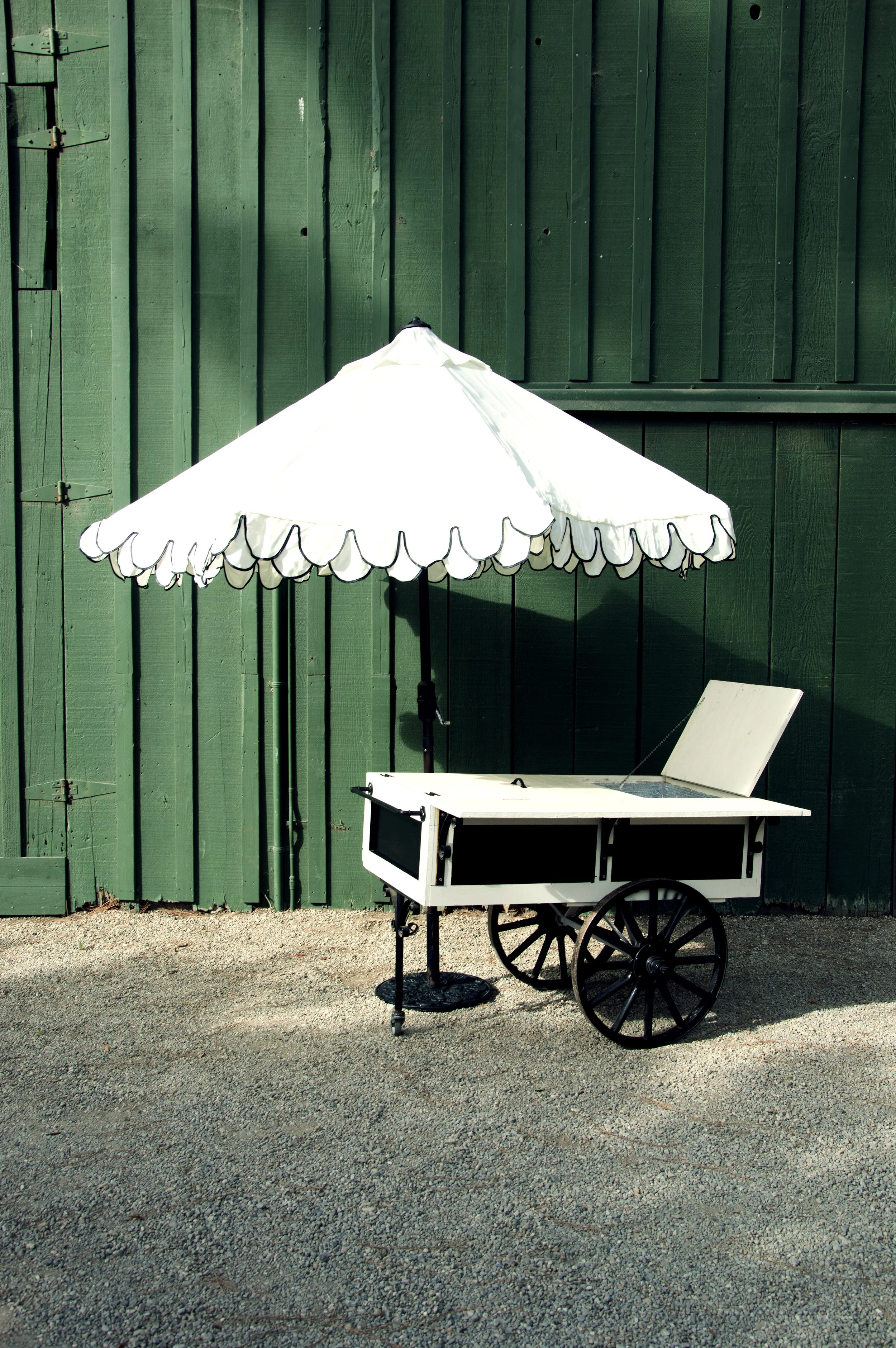 Ice Cream Cart w Umbrella.jpg