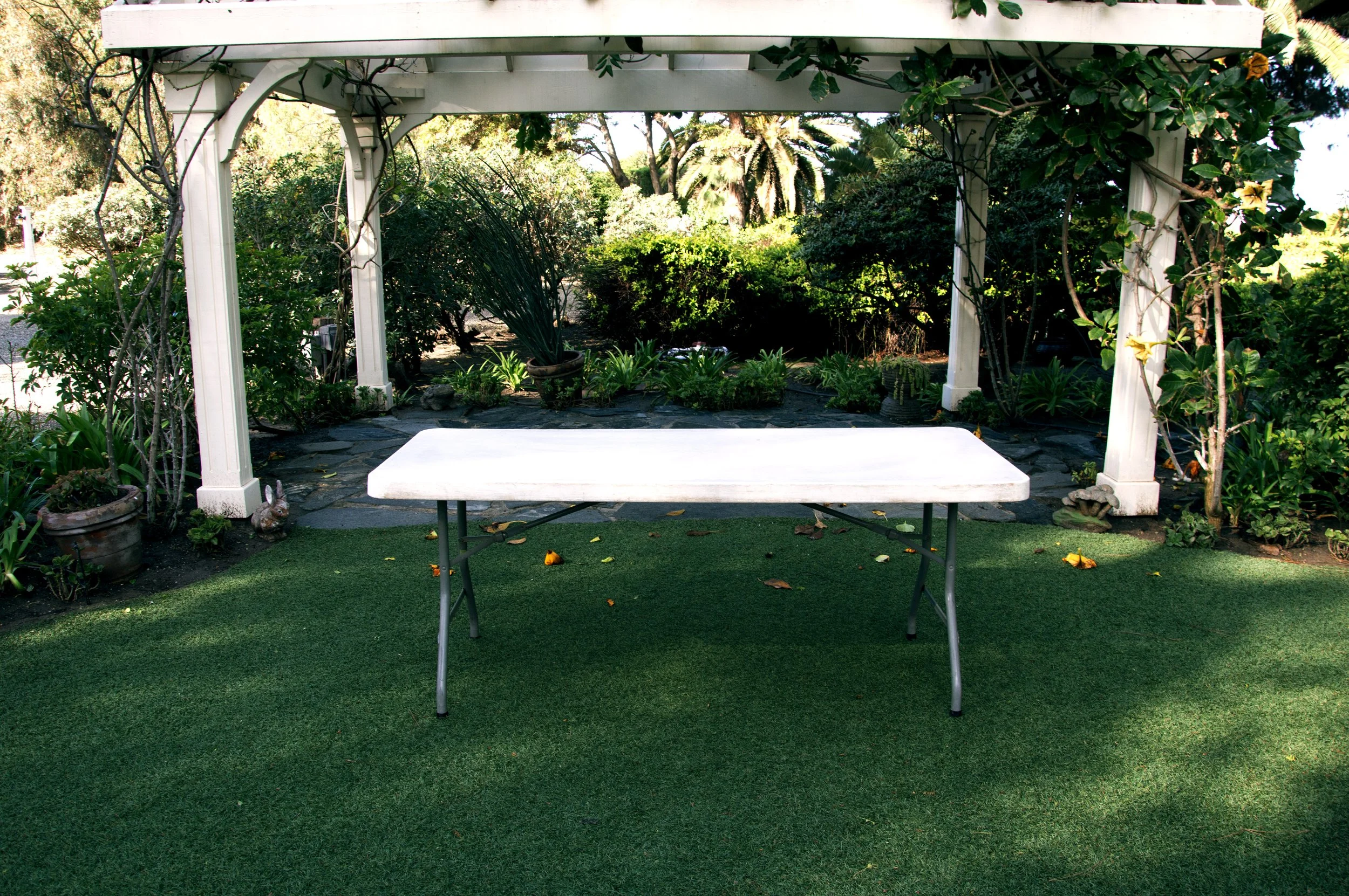 6FT Plastic Table.jpg