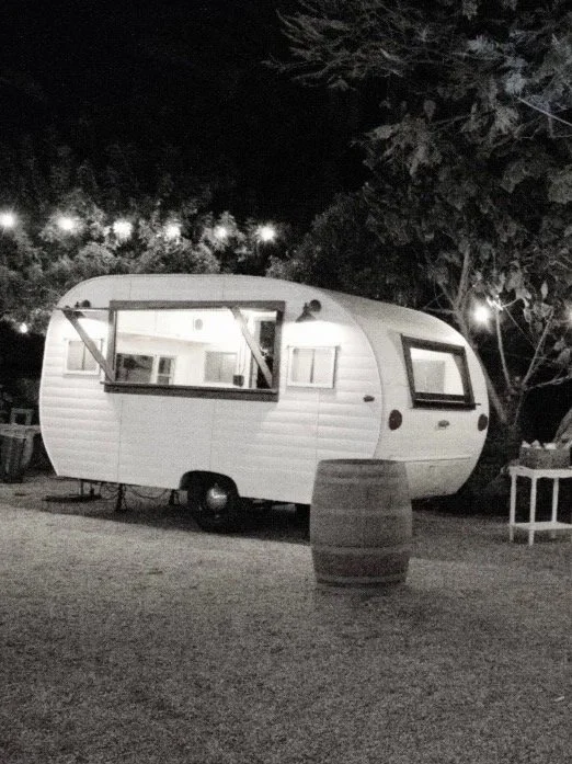 BAR+TRAILERR.jpg