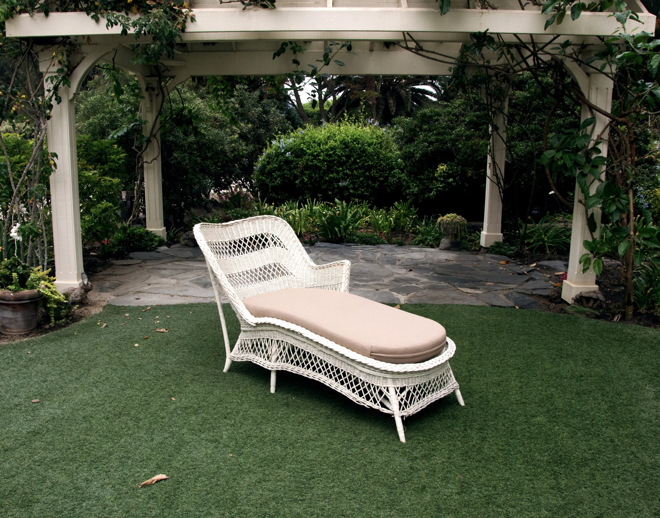 Wicker Lounge.jpg