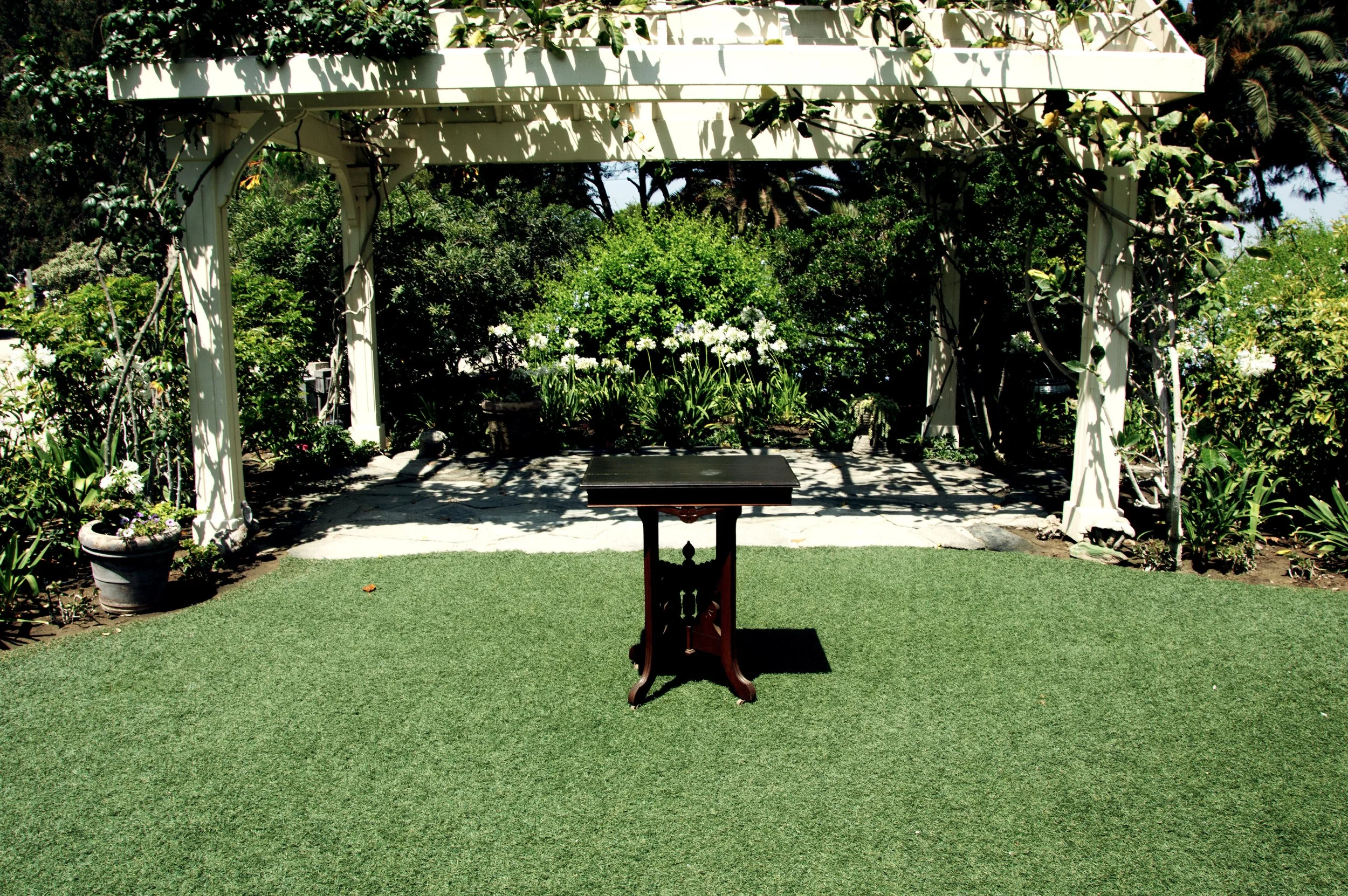 Small Black Brown Square Table.jpg