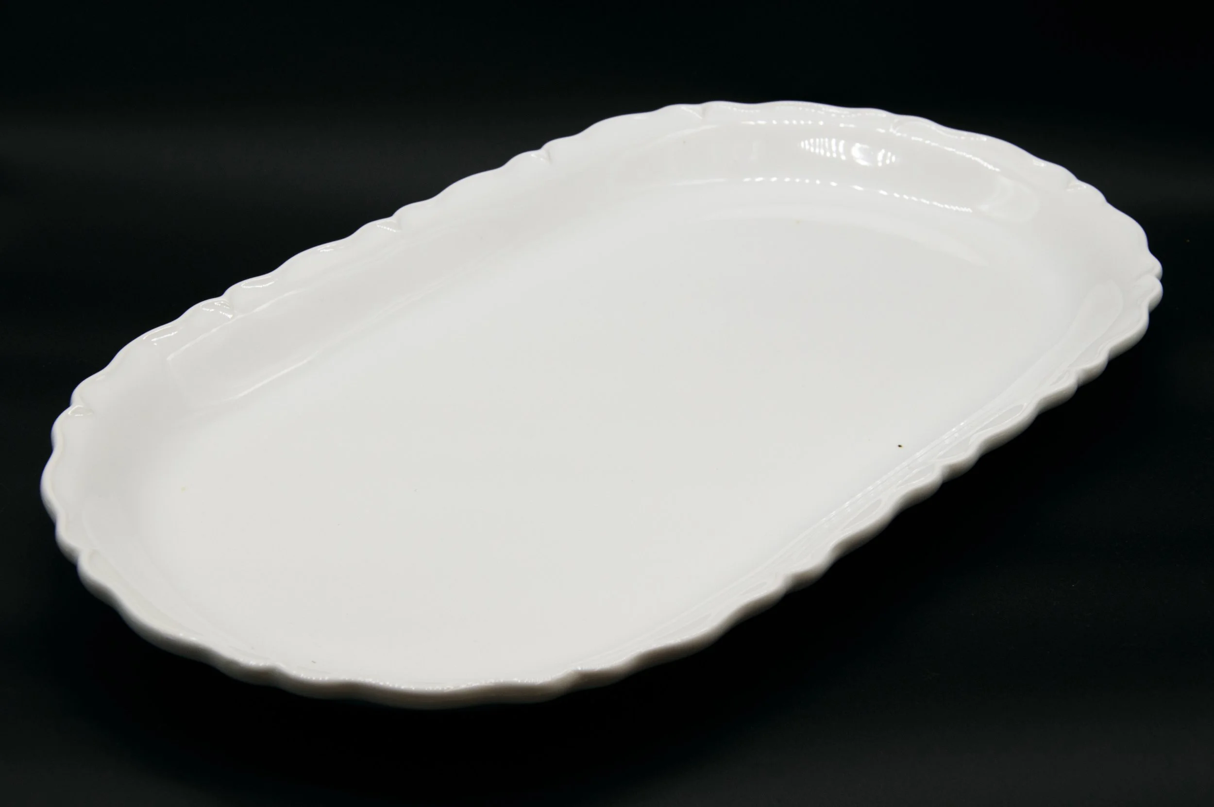 Oval Decor Dessert Platter.jpg
