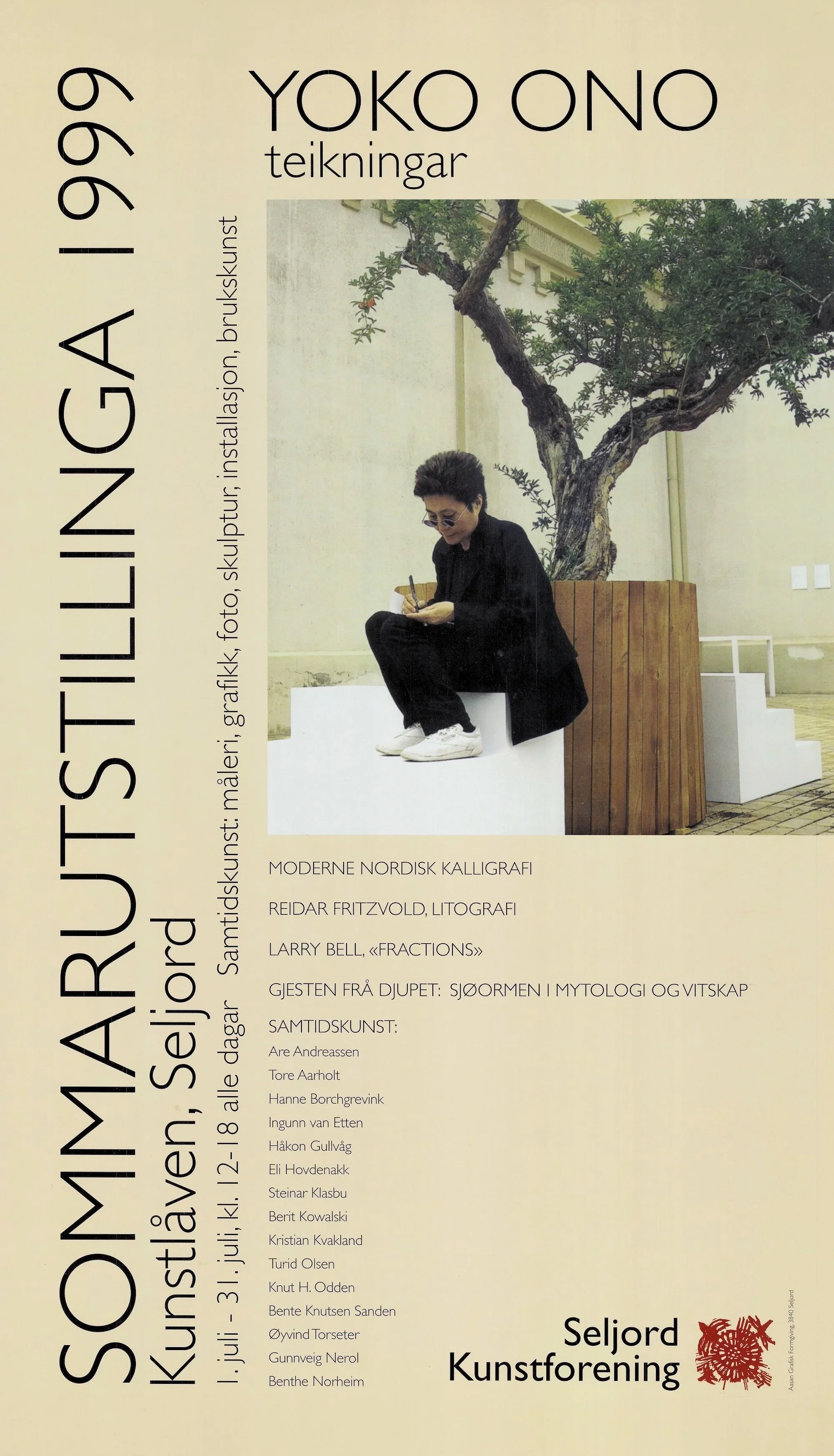Sommarutstillinga 1999
Sommarutstillinga 1999 var open 1.–31. juli. Hovudnamnet på plakaten er Yoko Ono, med teikningar. Plakaten nemner også moderne nordisk kalligrafi, Reidar Fritzvold med litografi, Larry Bell med «Fractions», og sjøormutstillinga