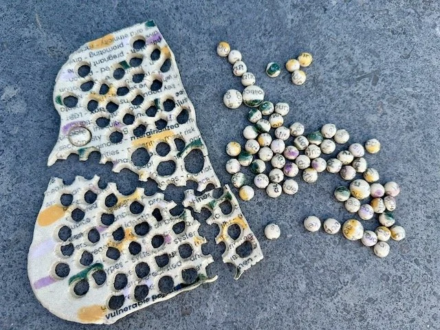 dots and skeleton after the glaze firing 