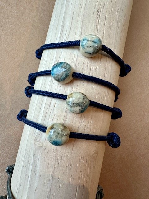 blue dots on navy paracord
