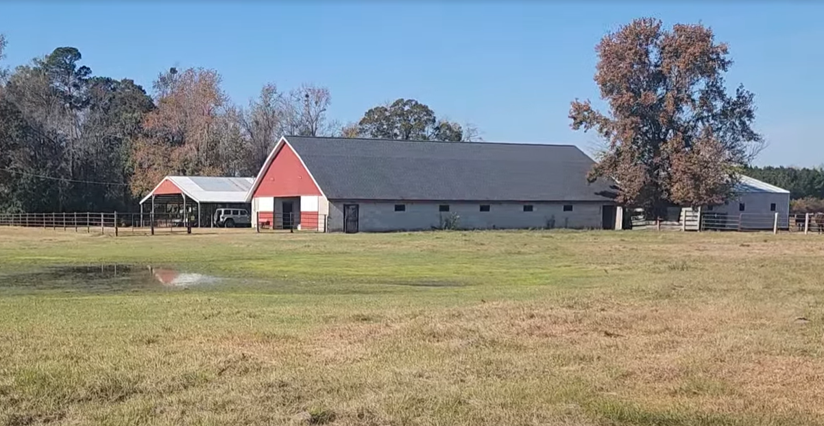 Horse Stables at Hickman Hollow Farms