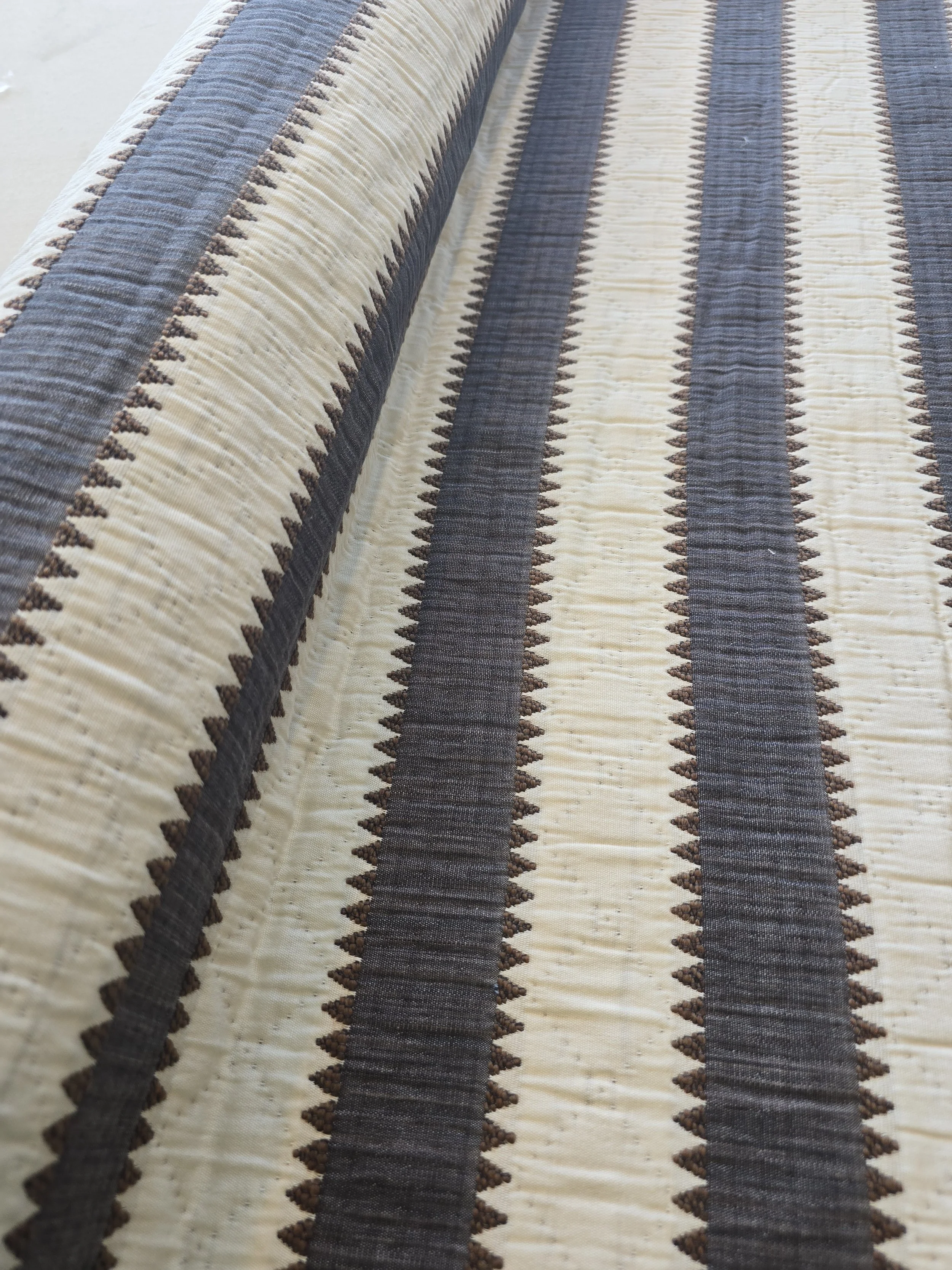 Elegant Zigzag Patterned Fabric - 4.5 Yards