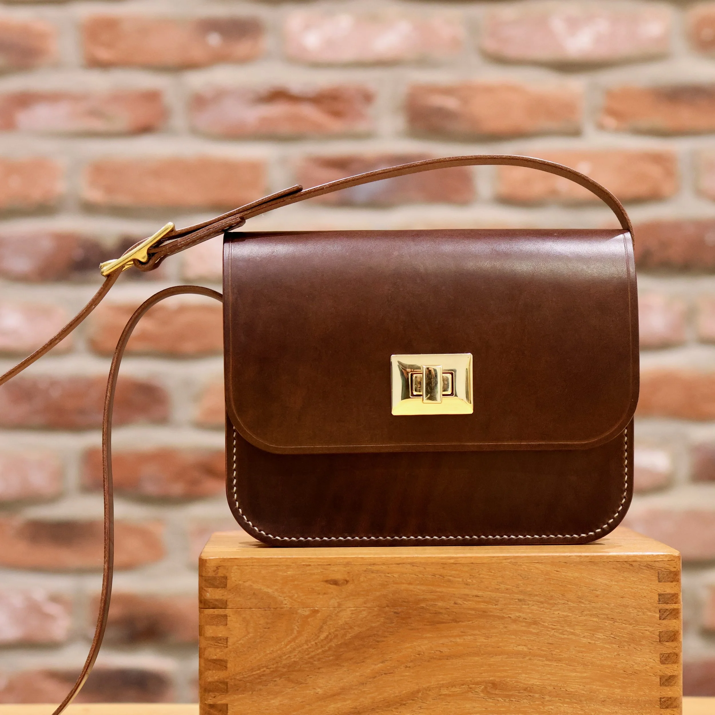 Darcey Shoulder Bag - Chestnut