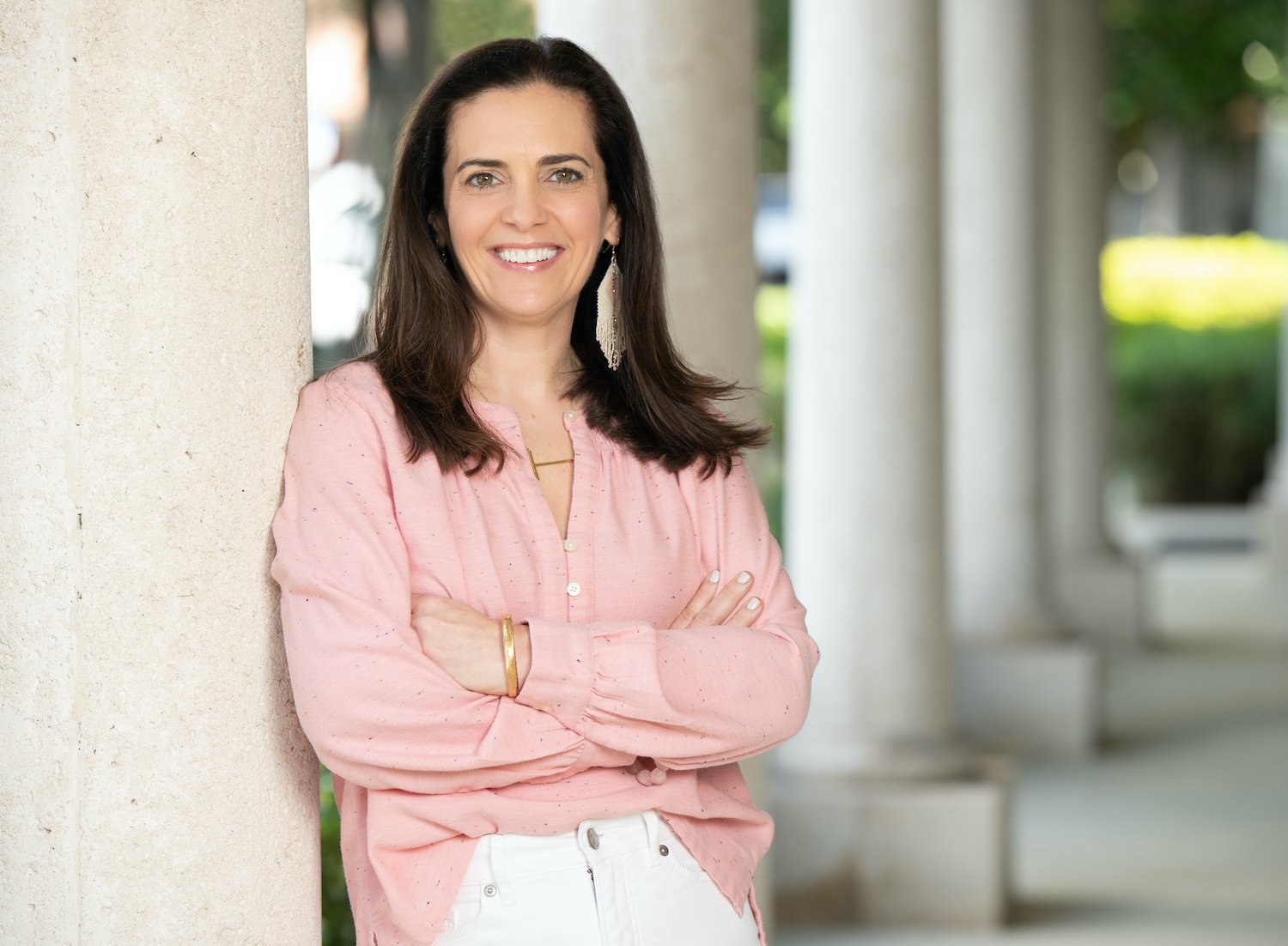 Tara McDonnell, Therapist