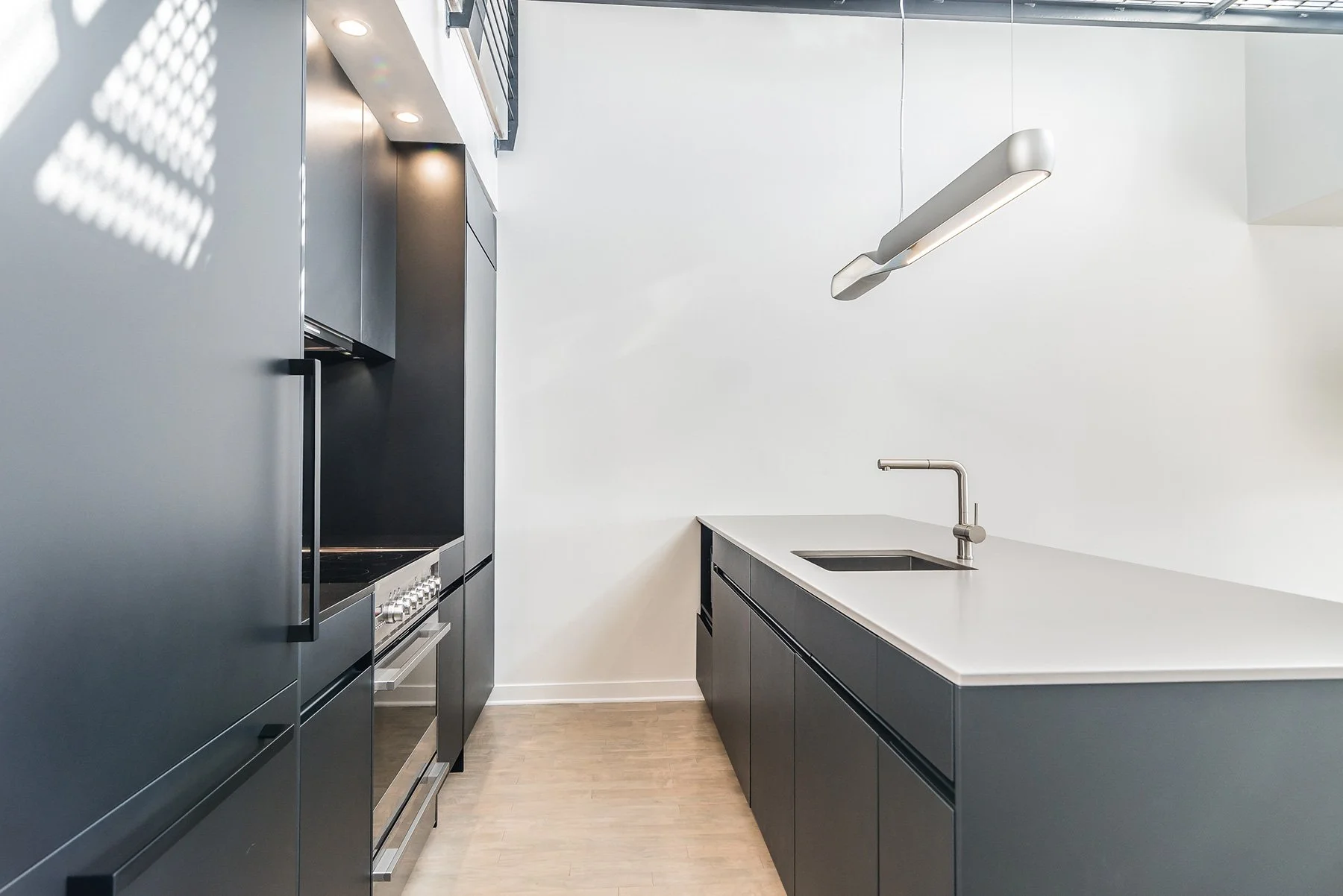 kitchen-fromdoor1.jpg