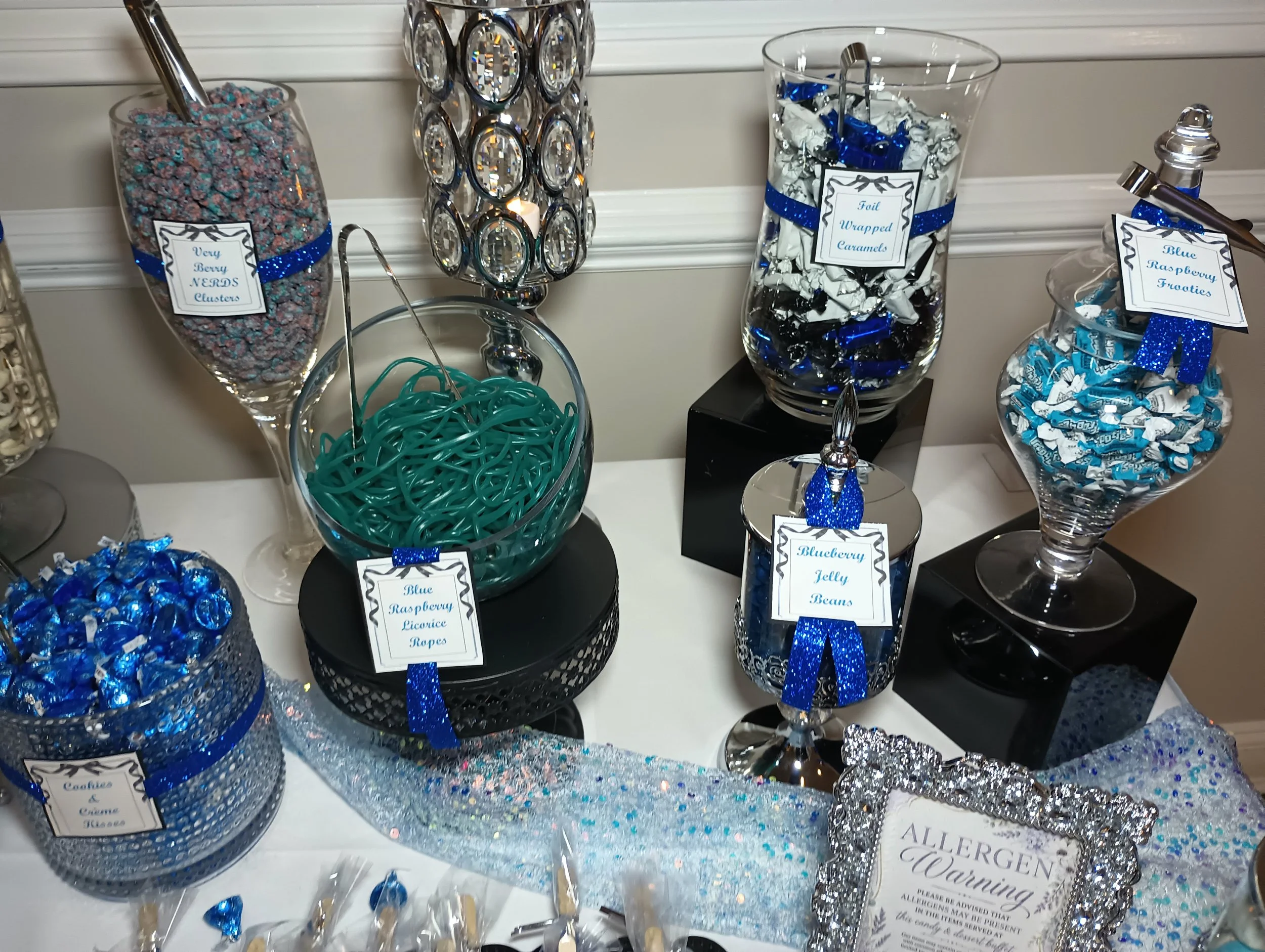 Sweet 16 Royal Blue & Black Bows5.jpg