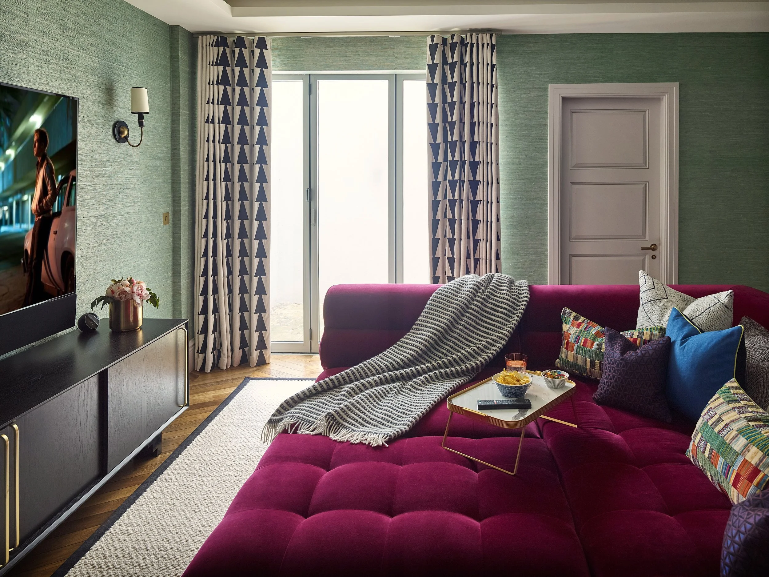 Studio-L-London-Leinster-Square-Media-Room-Sofa-Pit copy.jpg