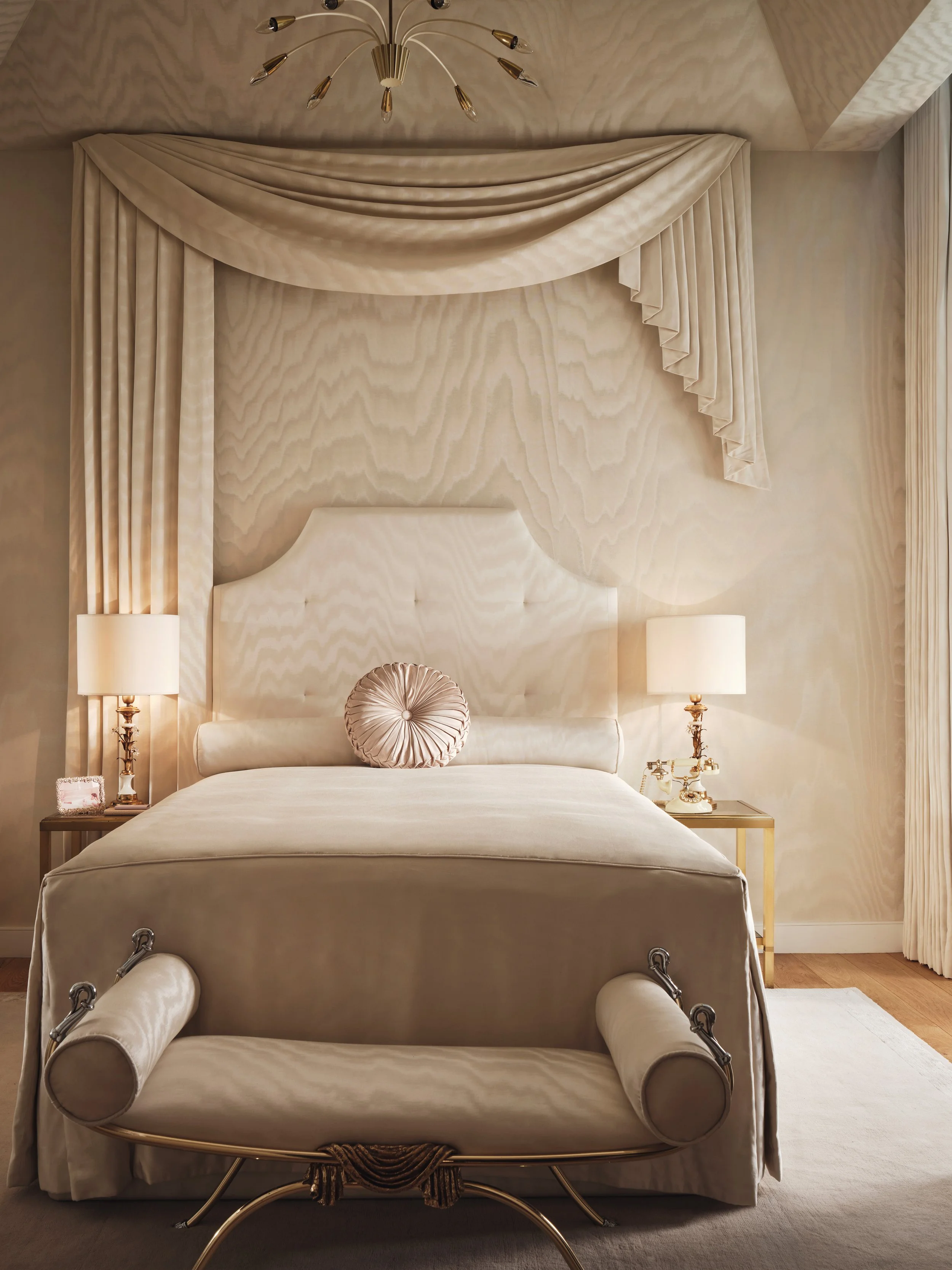 studio-l-london-thats-amoire-primary-dedar-bedroom-hollywood-regency-slim-aarons-Westminster.jpg