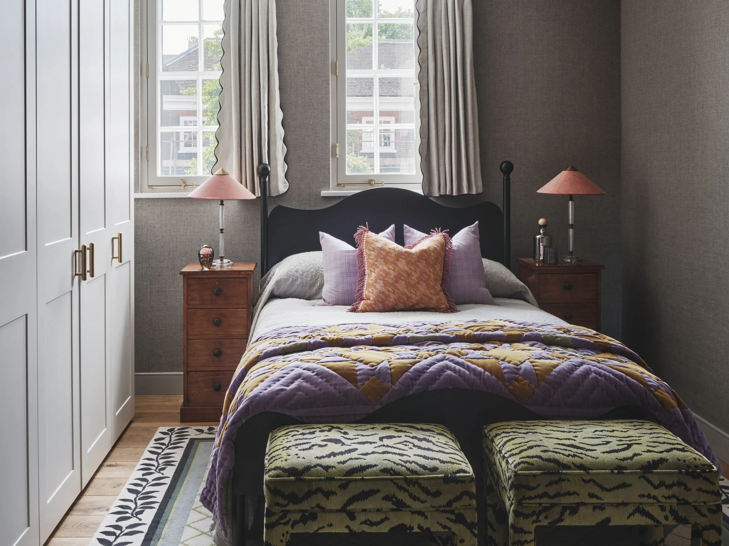 Studio-L-London-farmhouse-in-the-city-guest-bed-st-james.jpeg