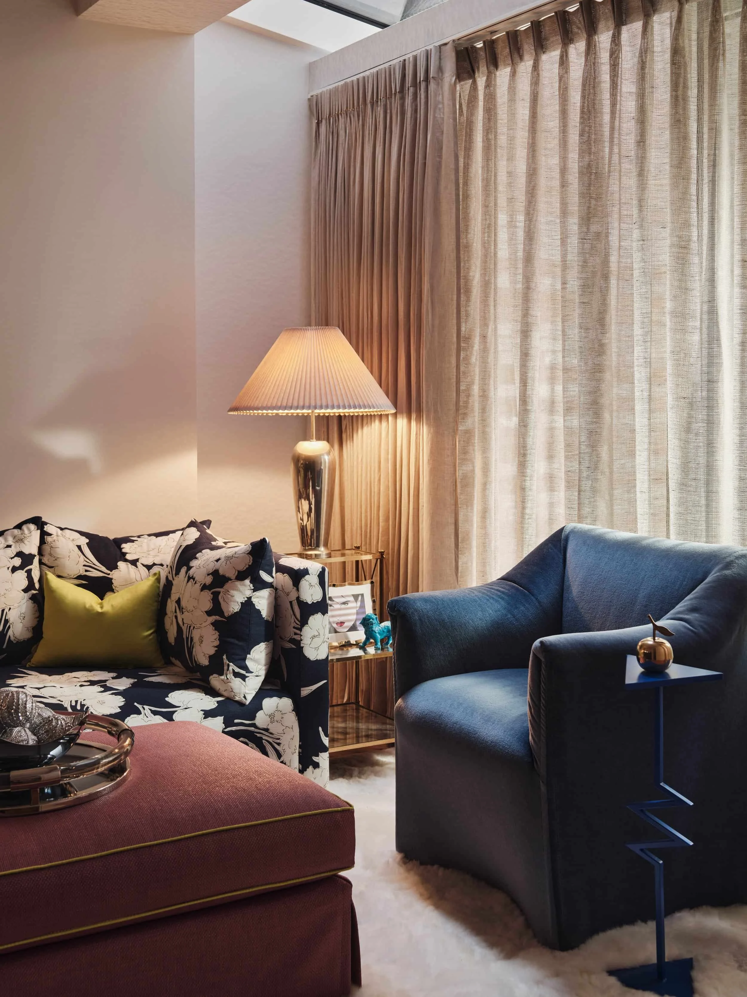studio-l-london-thats-amoire-living-room-mario-bellini-hollywood-regency-80s-style-interior-Westminster_compressed.jpg