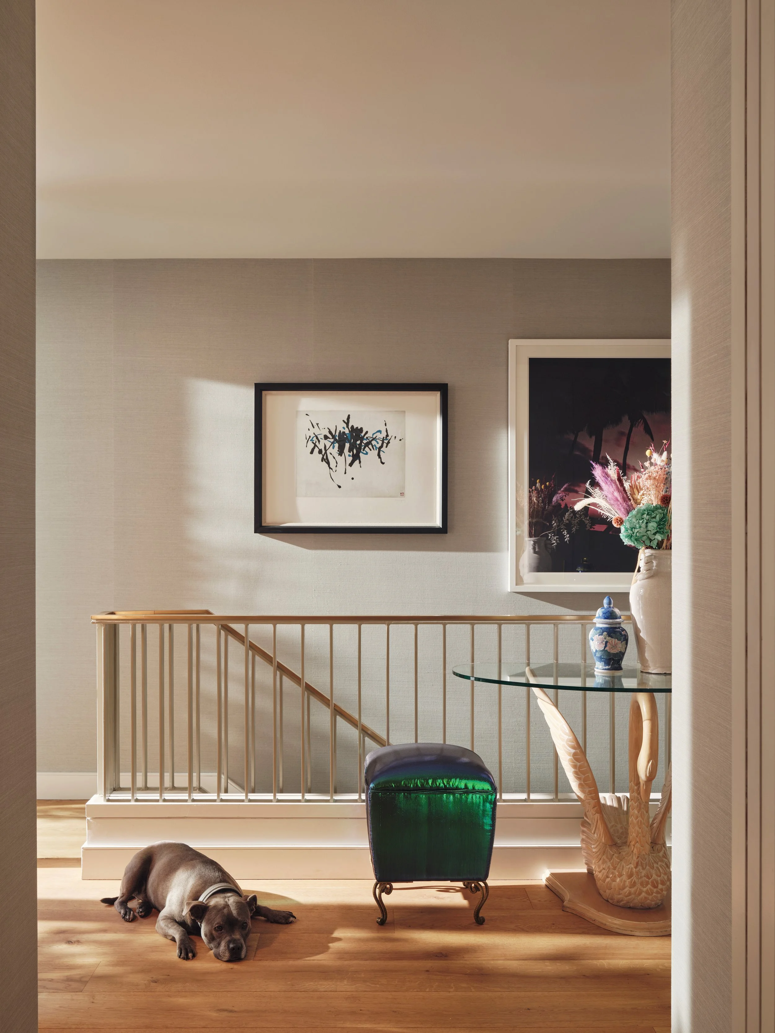 studio-l-london-thats-amoire-hallway-schumacher-sisal-hollywood-regency-80s-style-interior-Westminster.jpg