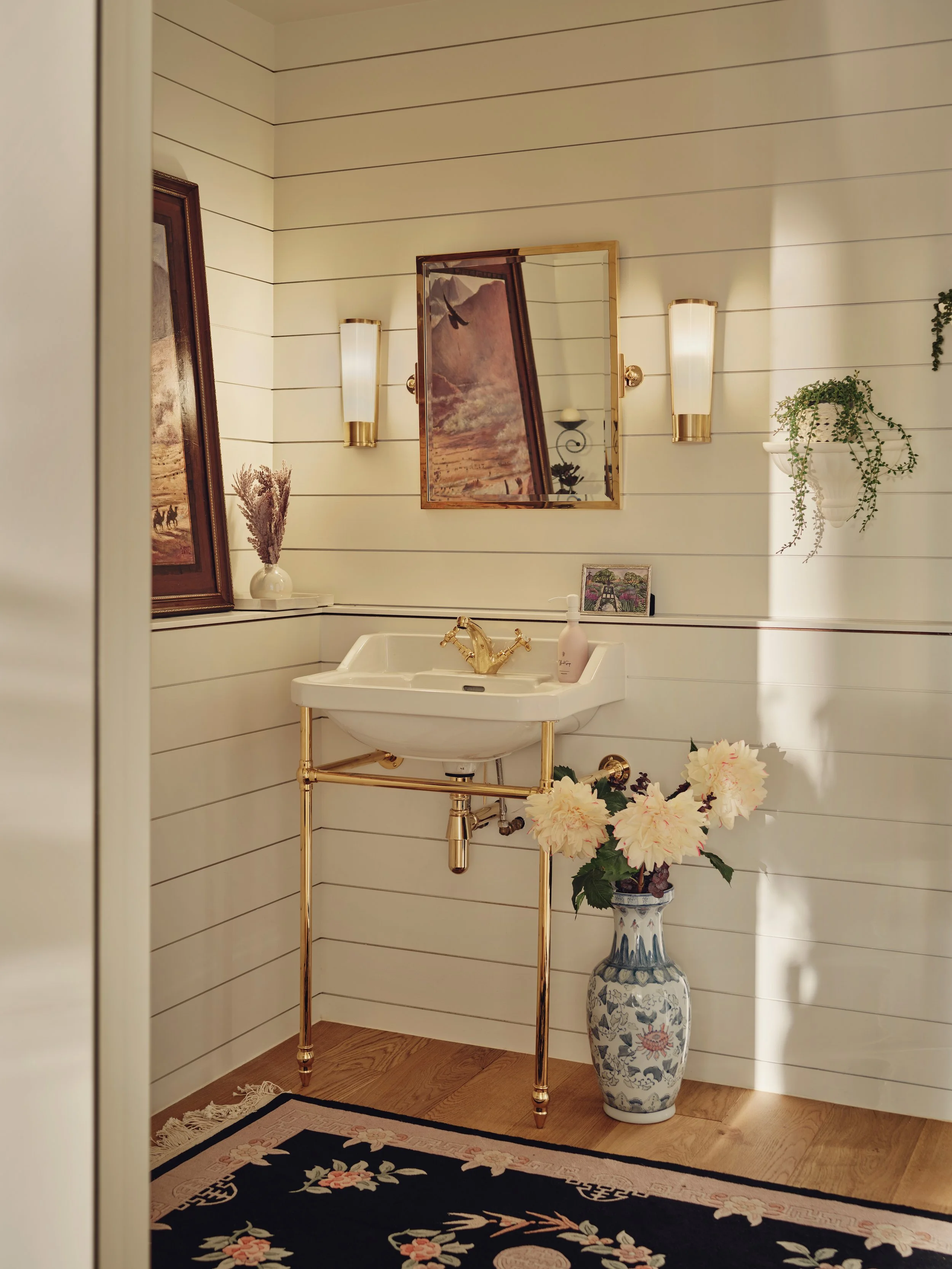 studio-l-london-thats-amoire-cloakroom-shiplap-westminster.jpg