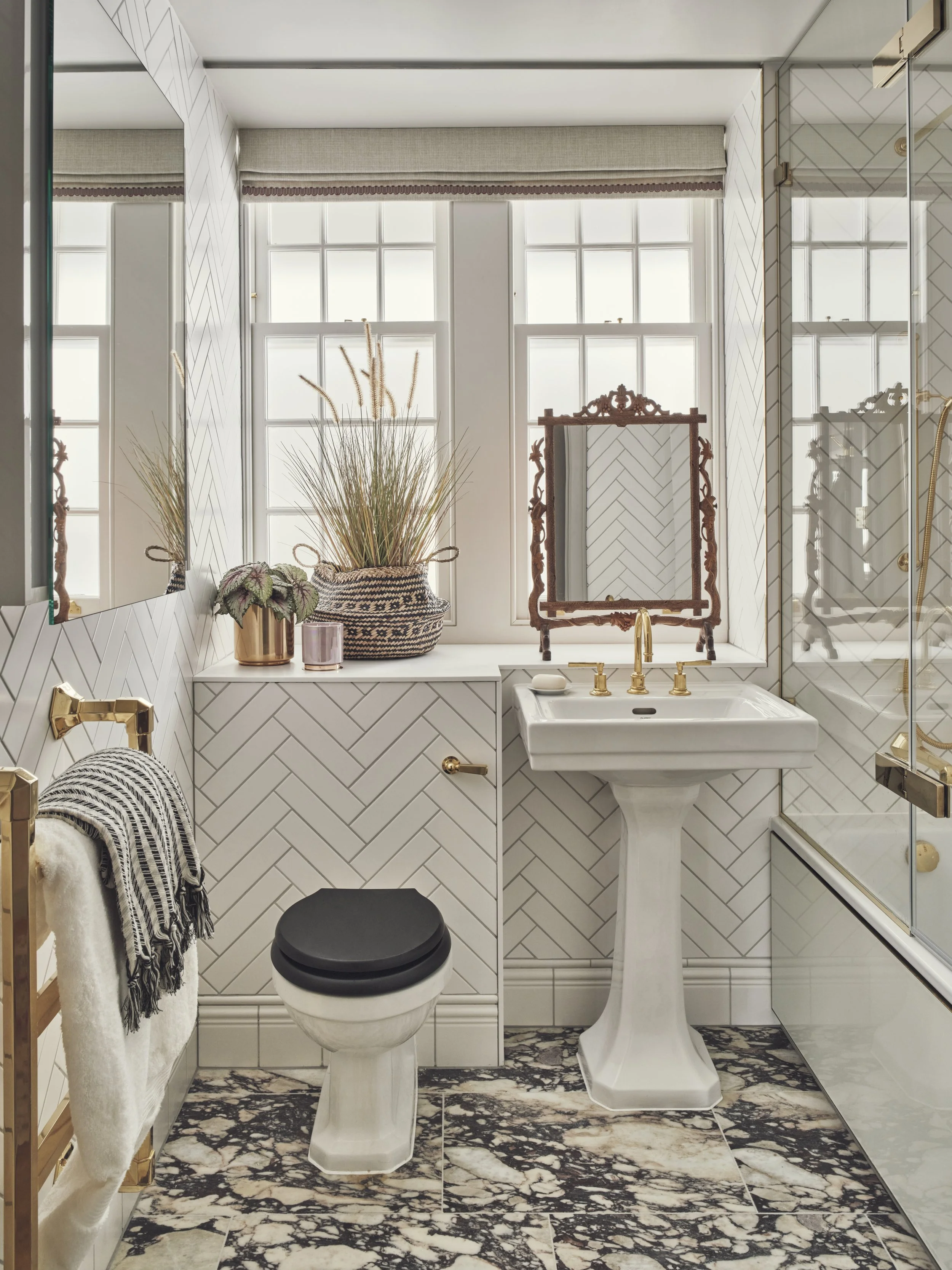 Studio-L-London-farmhouse-in-the-city-family-bathroom-st-james.jpg