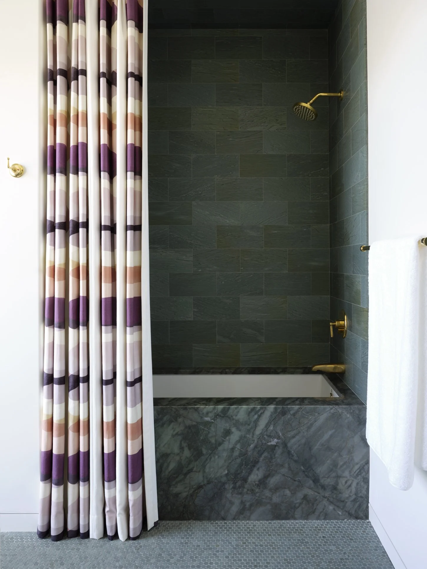 Mali-Azima-Source Benecki SE Showhouse 20213062.jpg