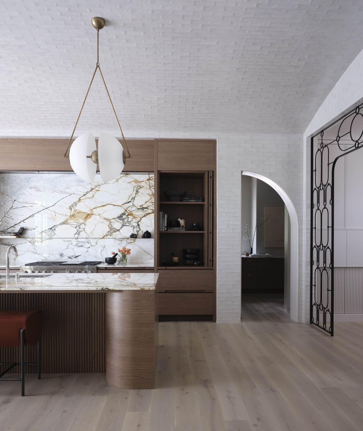 Mali-Azima-Karpaty SE Showhouse 20214185.jpg