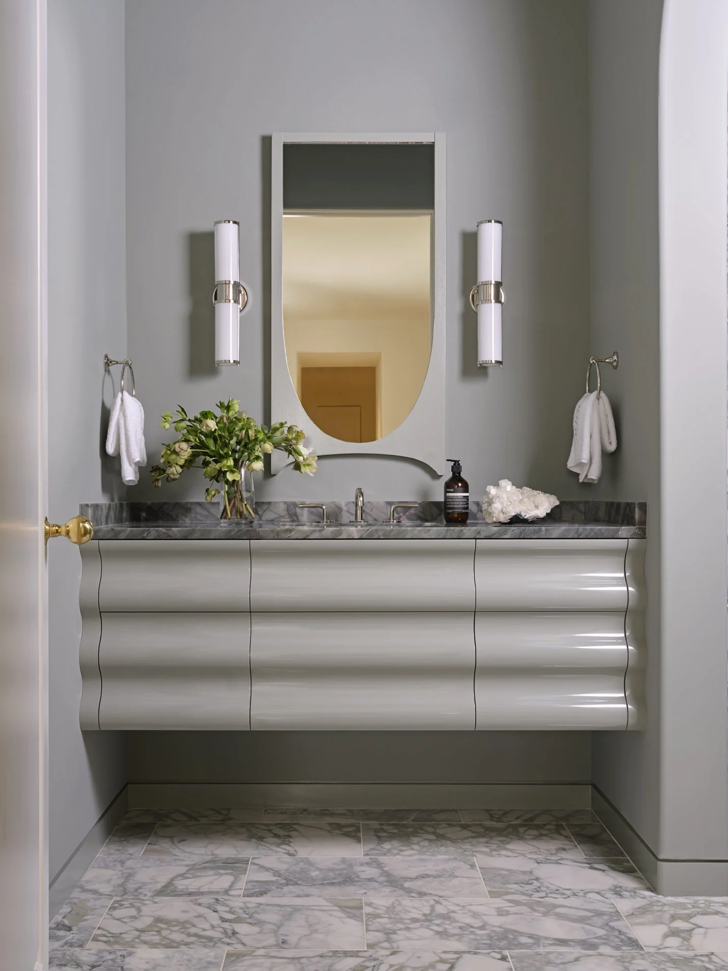 Mali-Azima-Source Benecki SE Showhouse 20213142 1.jpg