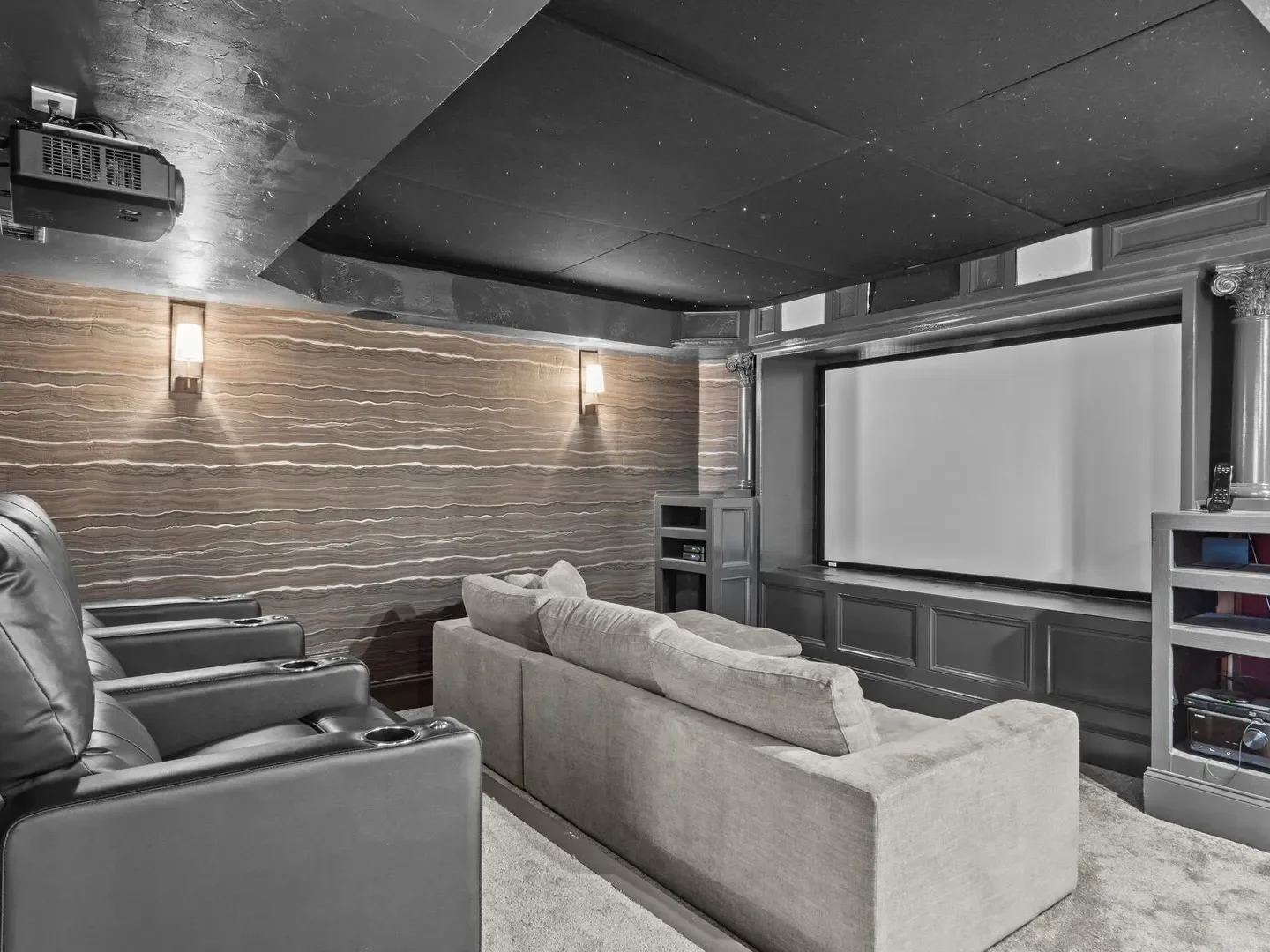 movie-room.webp