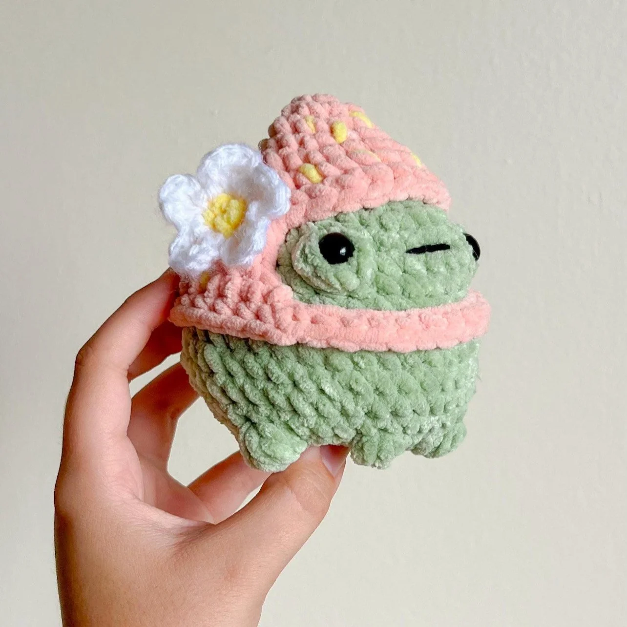 strawberry frog crochet pattern -- no sew!