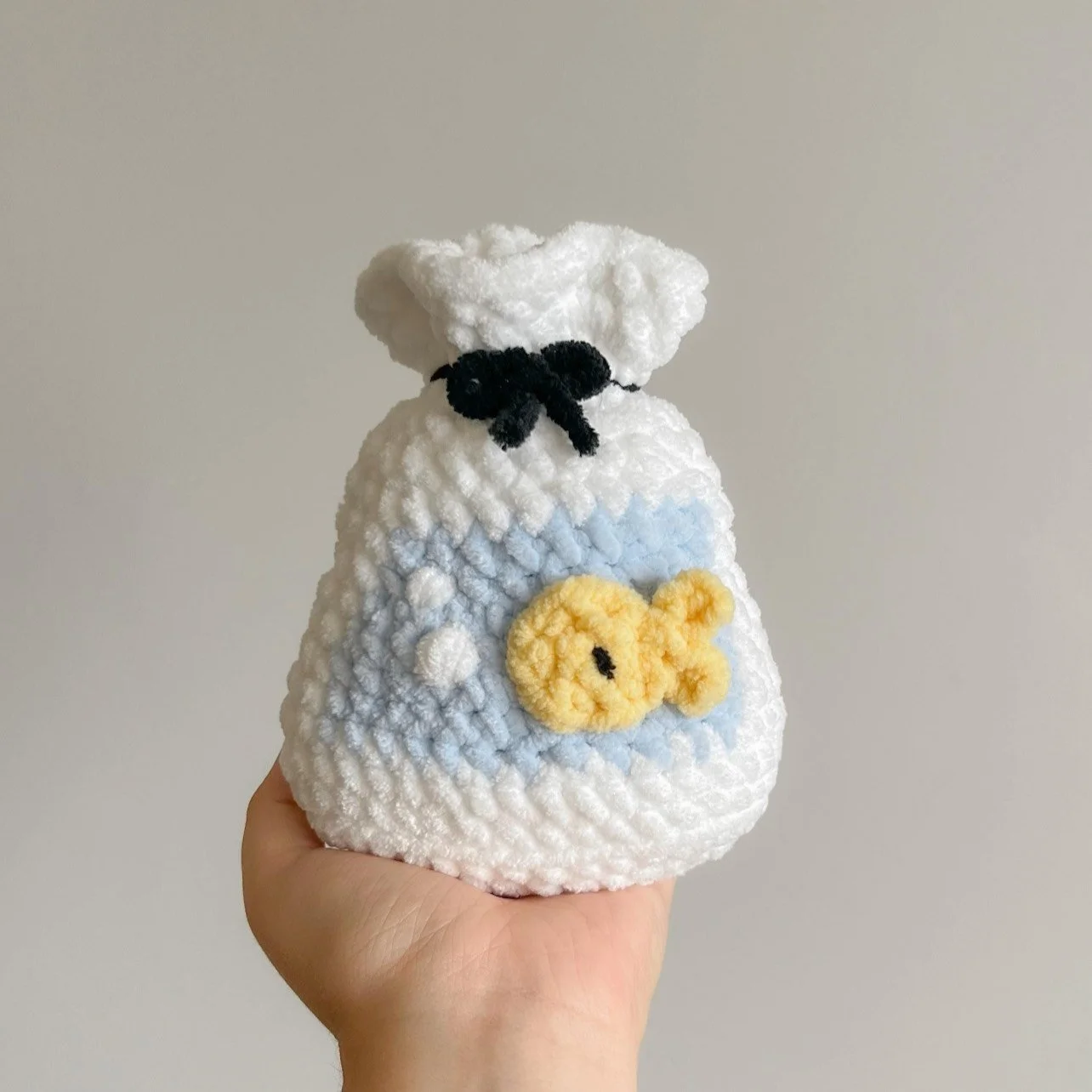pocket fish crochet pattern
