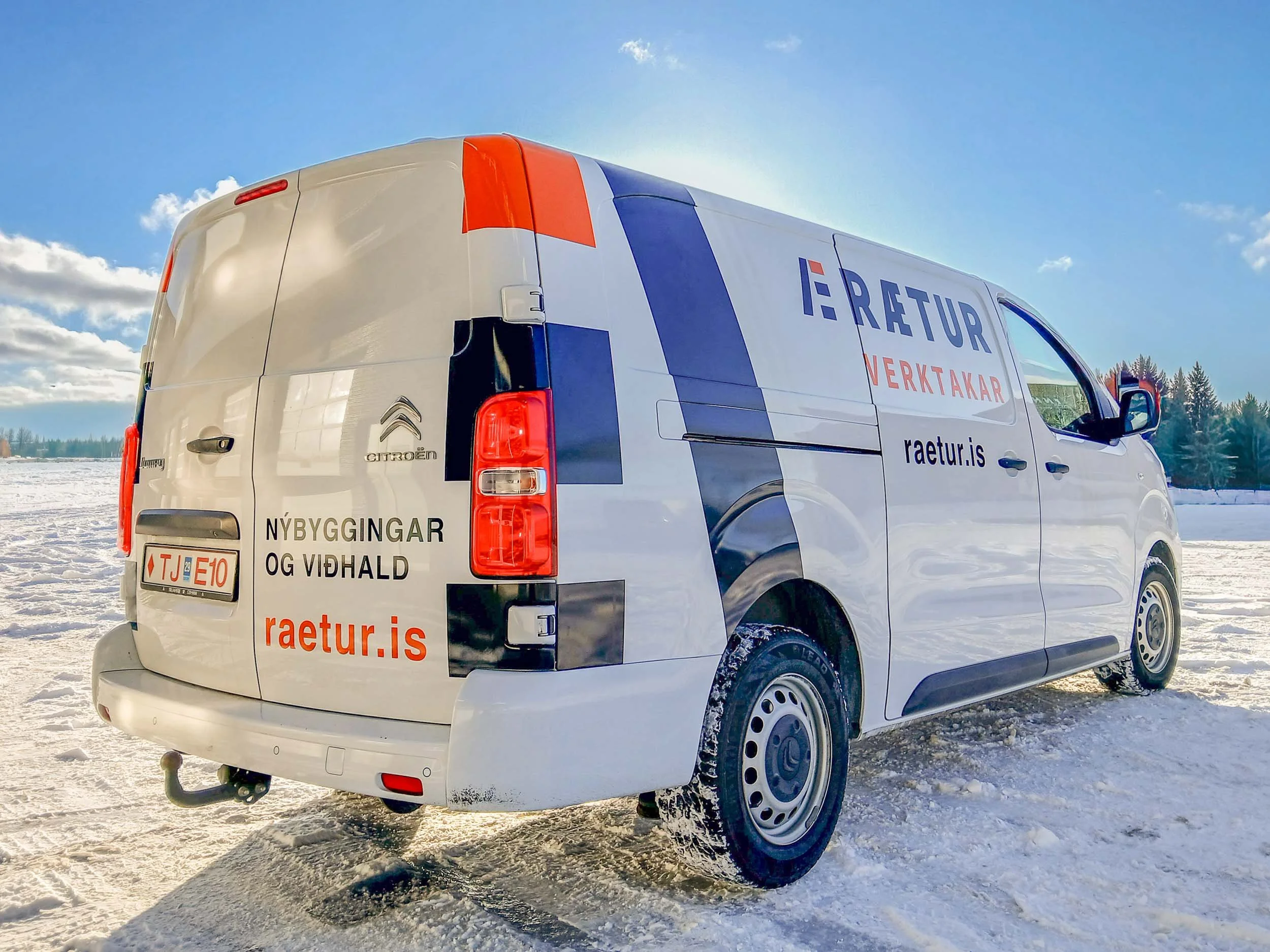 Ný skilti og merkingar frá BestPrest.