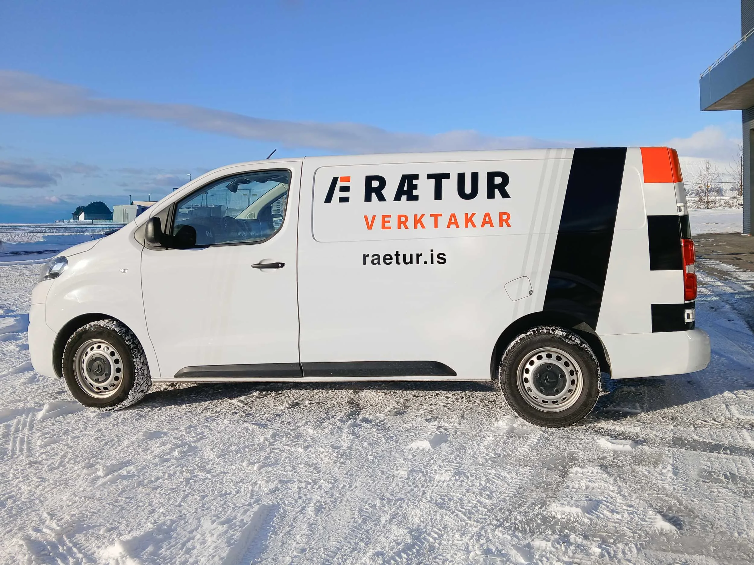 Ný skilti og merkingar frá BestPrest.