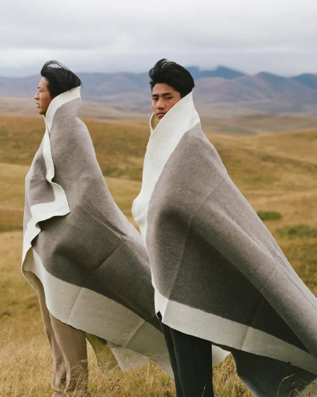 Norlha (@norlha_atelier) was founded in 2007 by mother and daughter Kim and Dechen Yeshi in Ritoma, a nomad settlement on the Sangke Grassland in Gannan Tibetan Autonomous Prefecture. The name comes from nor lha, the wealth deity of Tibetan Buddhism 
