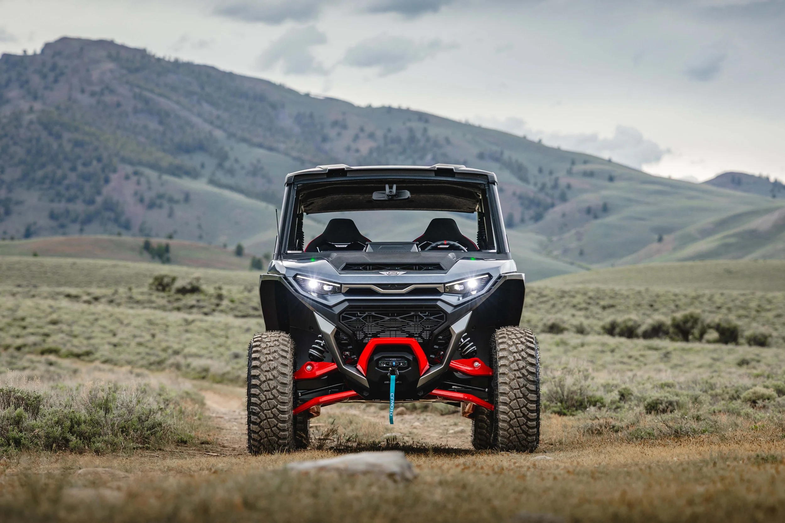 CFMOTO_MY27_X10-4_Feature_000043.jpg