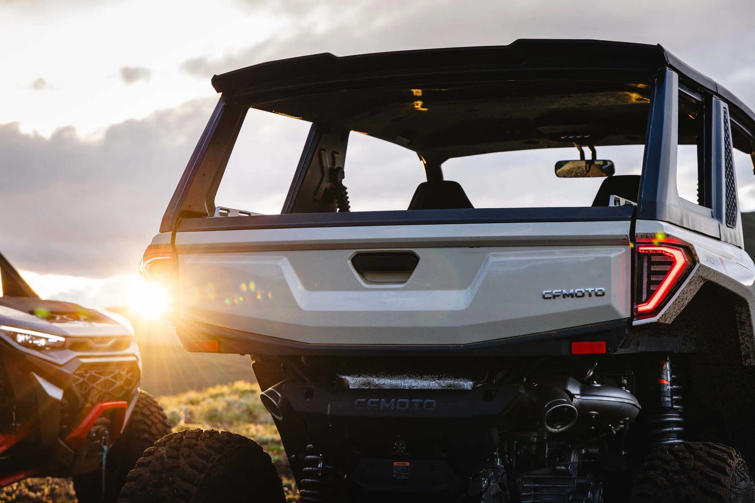 CFMOTO_MY27_X10_Beauty_10547.jpg
