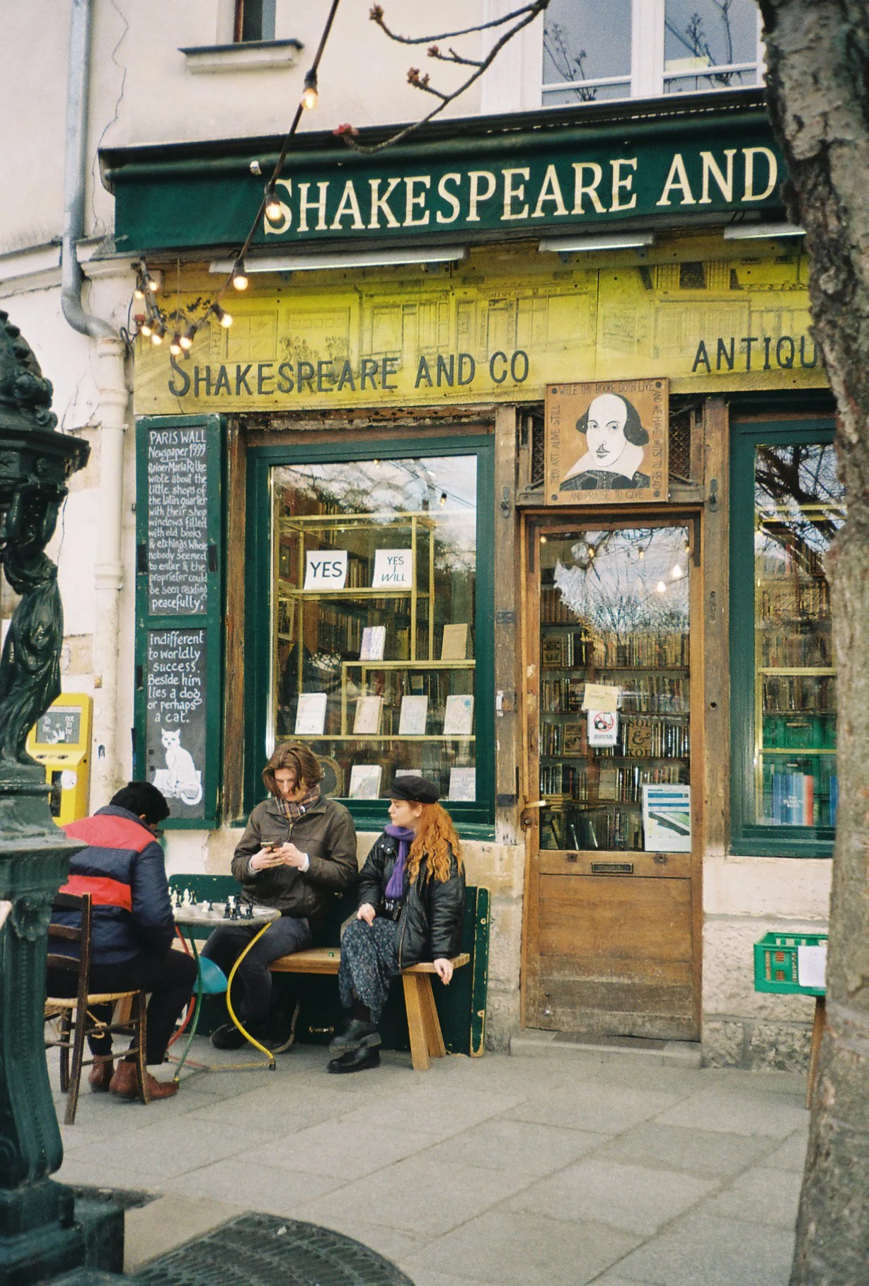 shakespeare and co.jpg